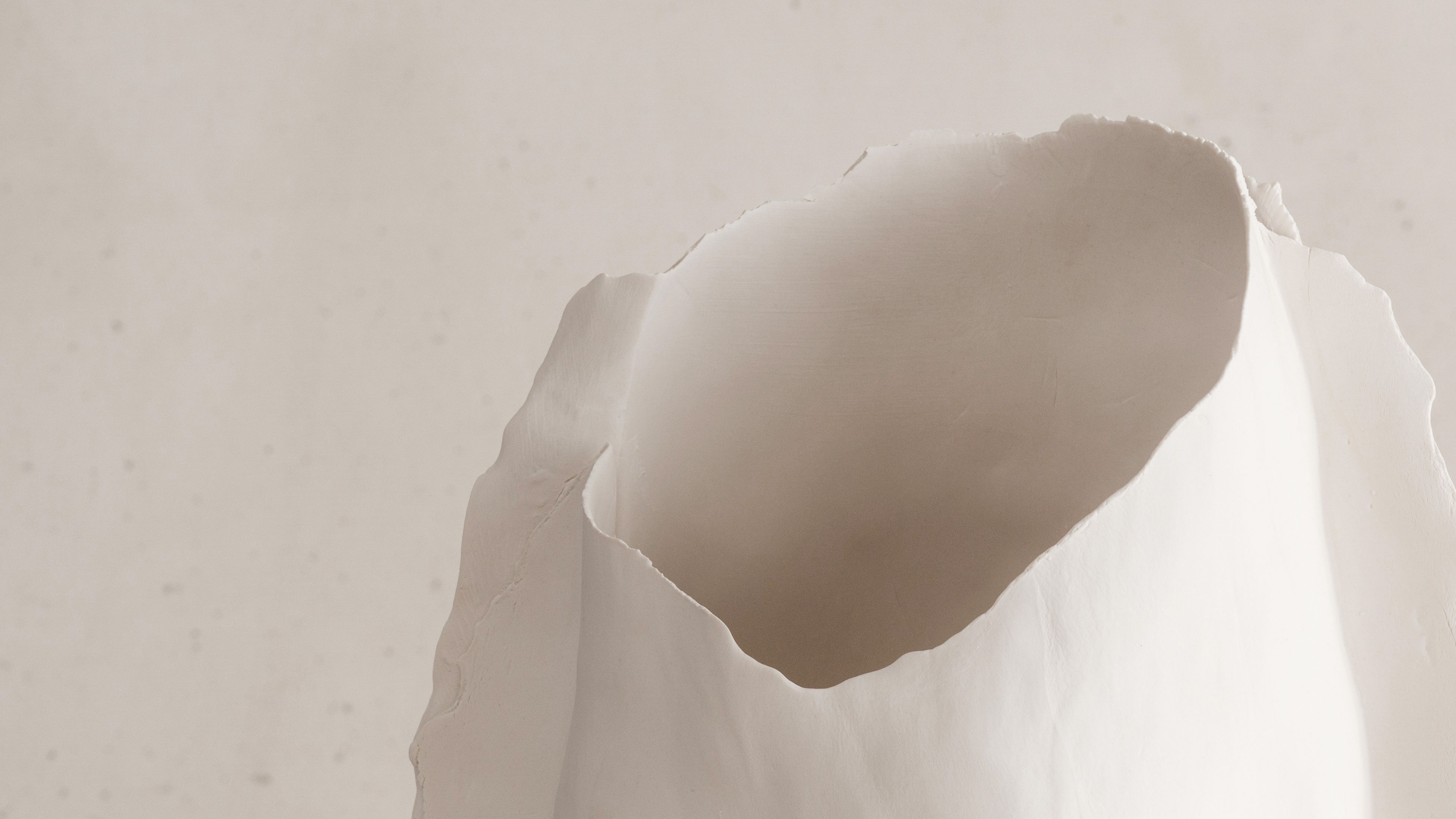 Ateliers Courbet presents Iris Nesher Ceramic