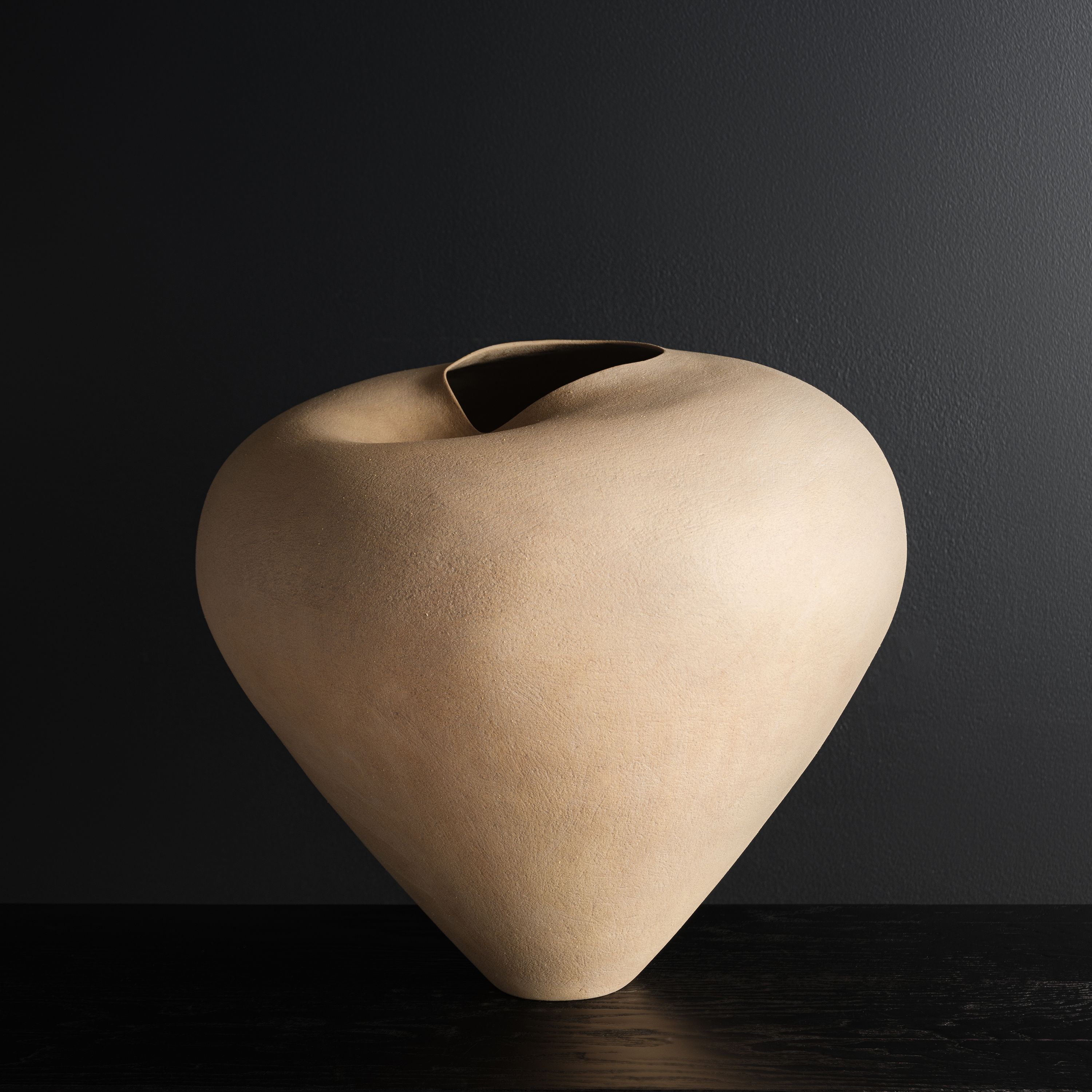 Emelie Abrahamsson Stoneware Ceramic at Ateliers Courbet