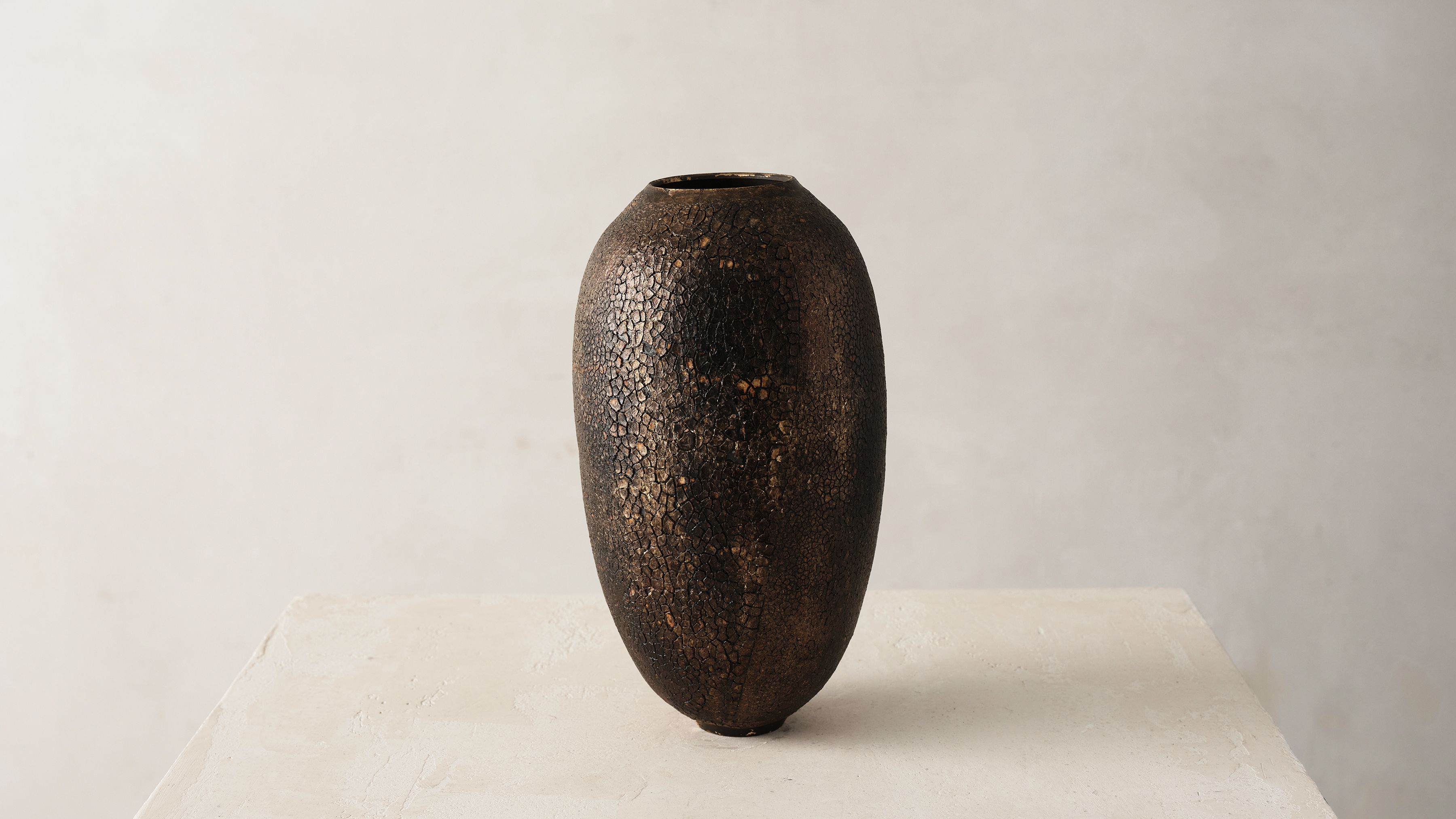 Karen Swami Ateliers Courbet Ceramics Gold 5