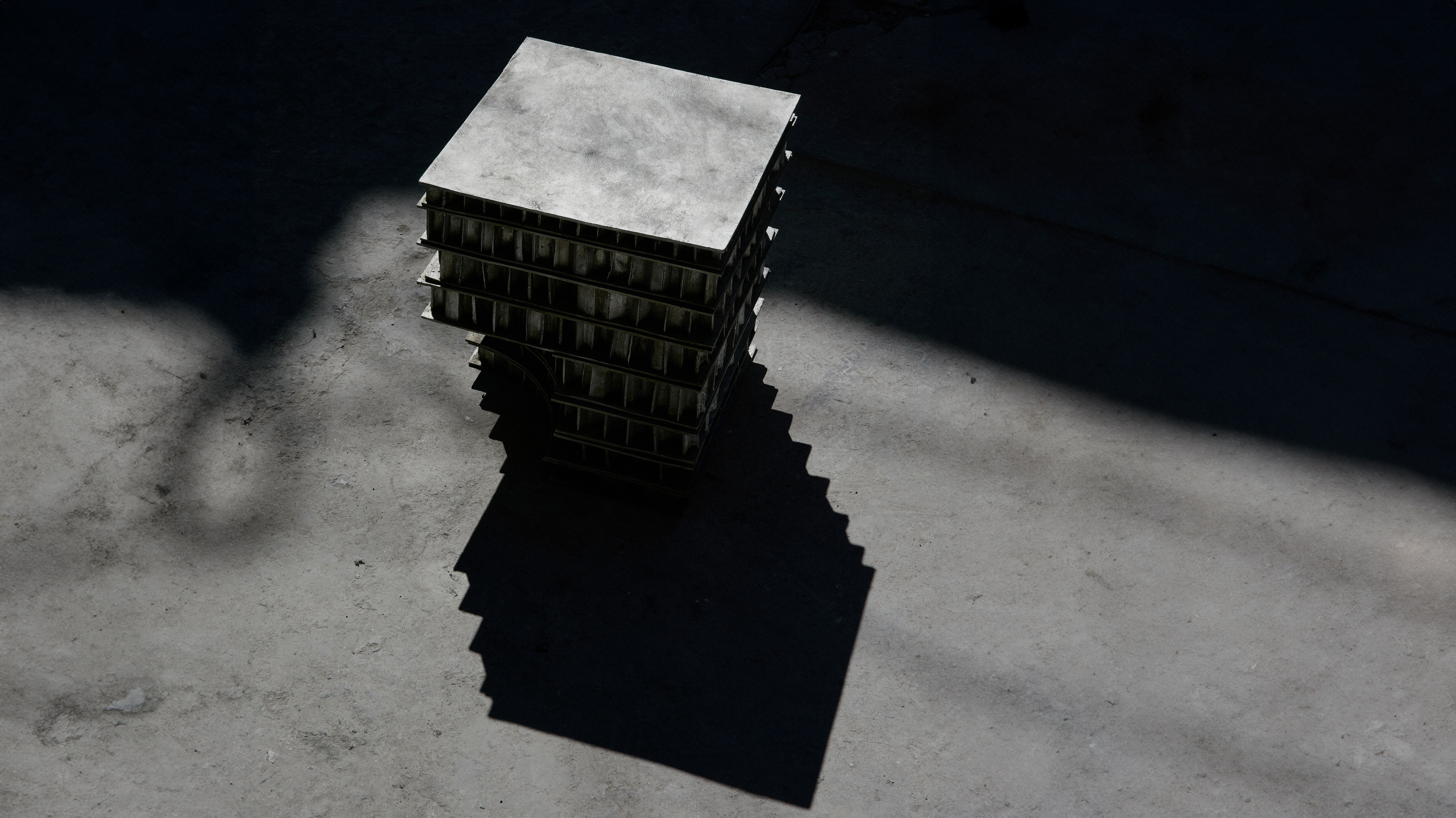 Hector Esrawe Ateliers Courbet Gear Bronze Table
