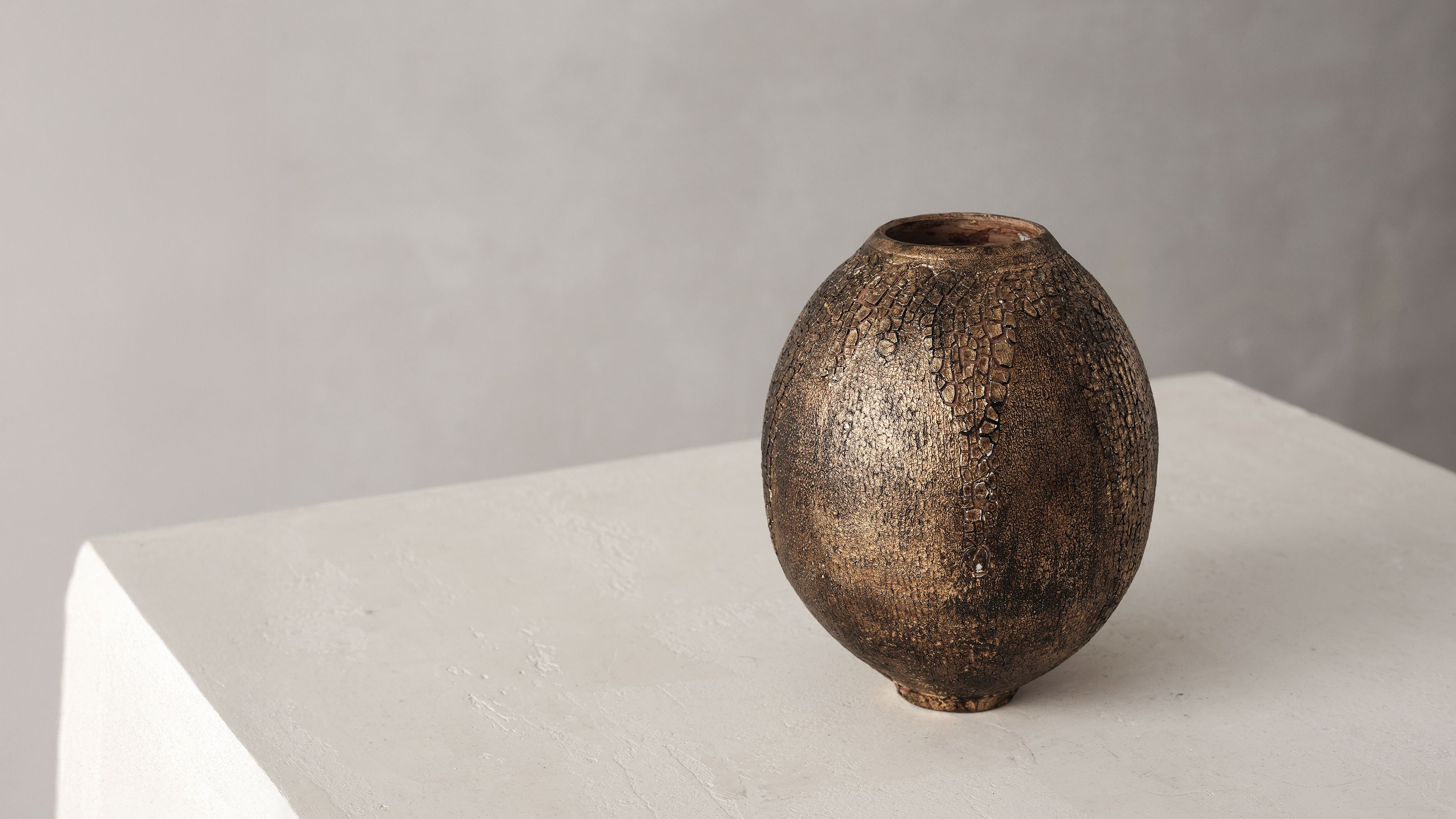 Karen Swami Ateliers Courbet Ceramics Gold 23