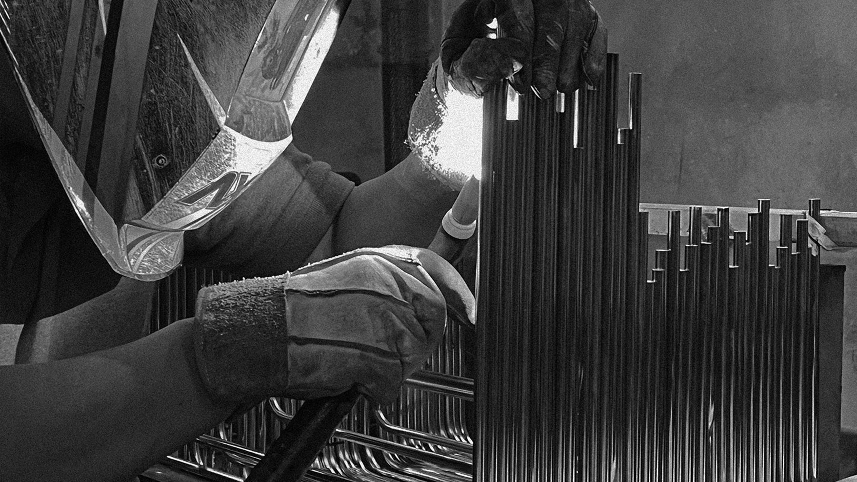 Hector Esrawe Ateliers Courbet Frecuencia Bench