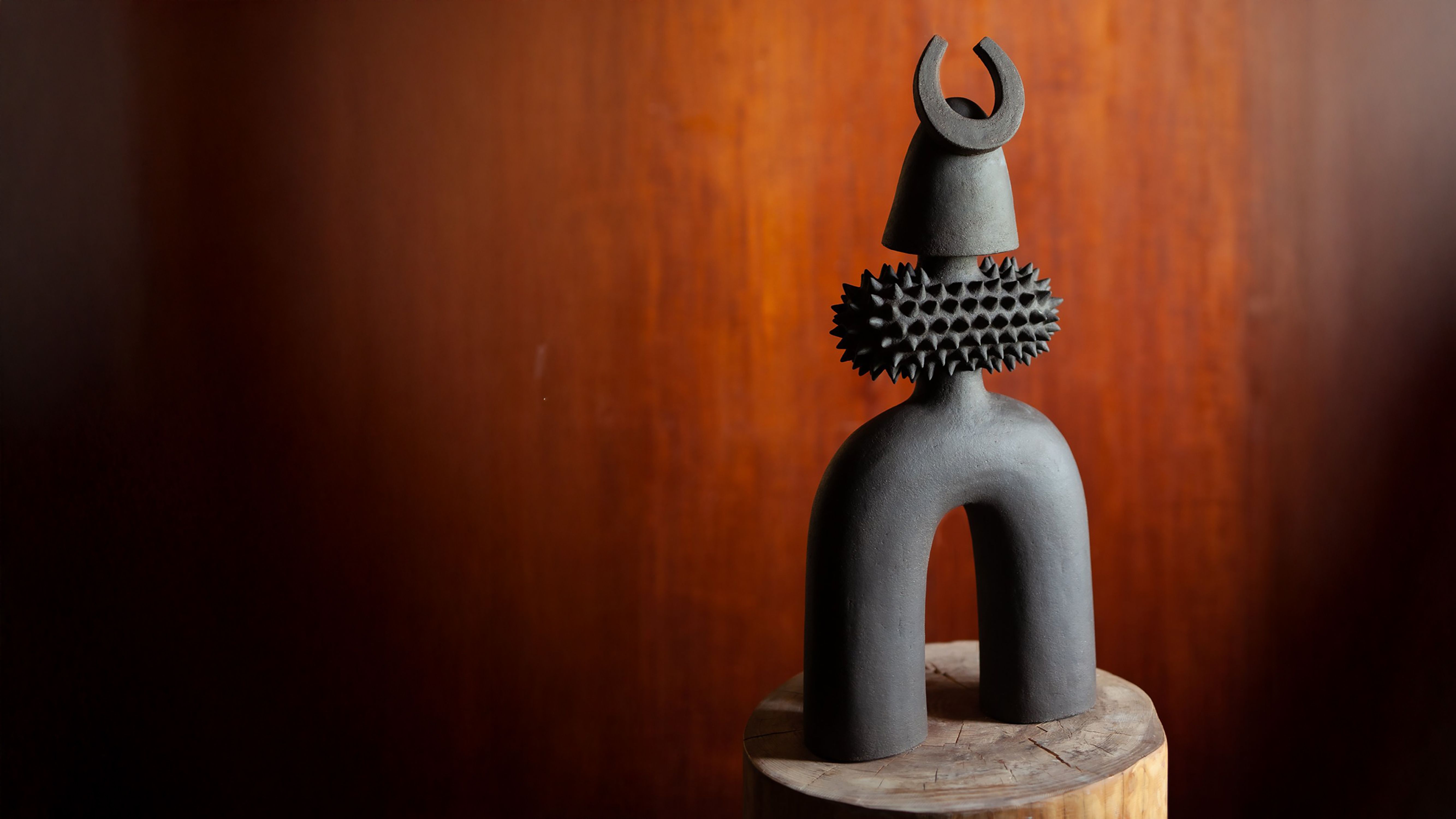 Noe Kuremoto Ceramics at Ateliers Courbet Gallery -- Haniwa Warrior 108