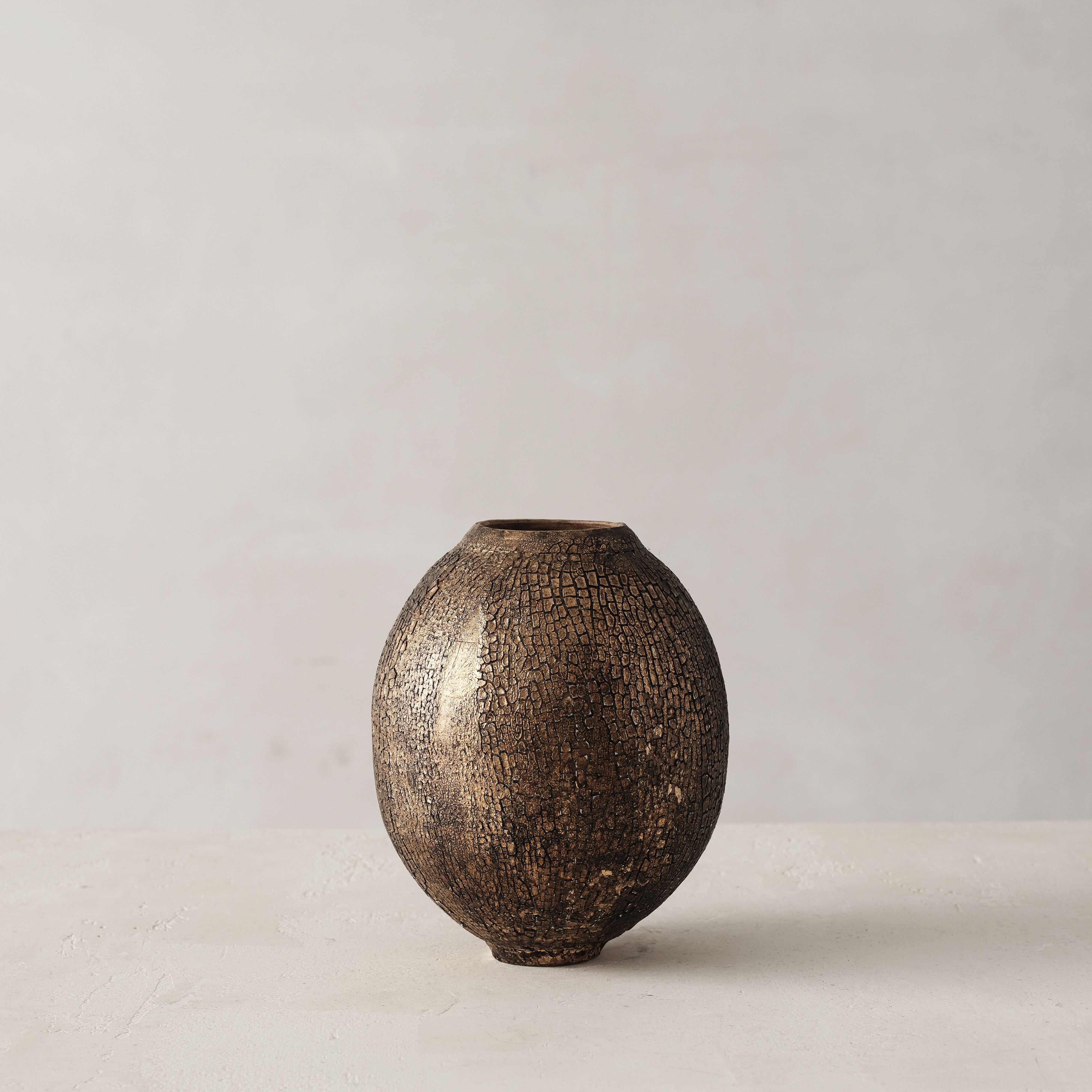 Karen Swami Ateliers Courbet Ceramic Artist Vessel Gold 23