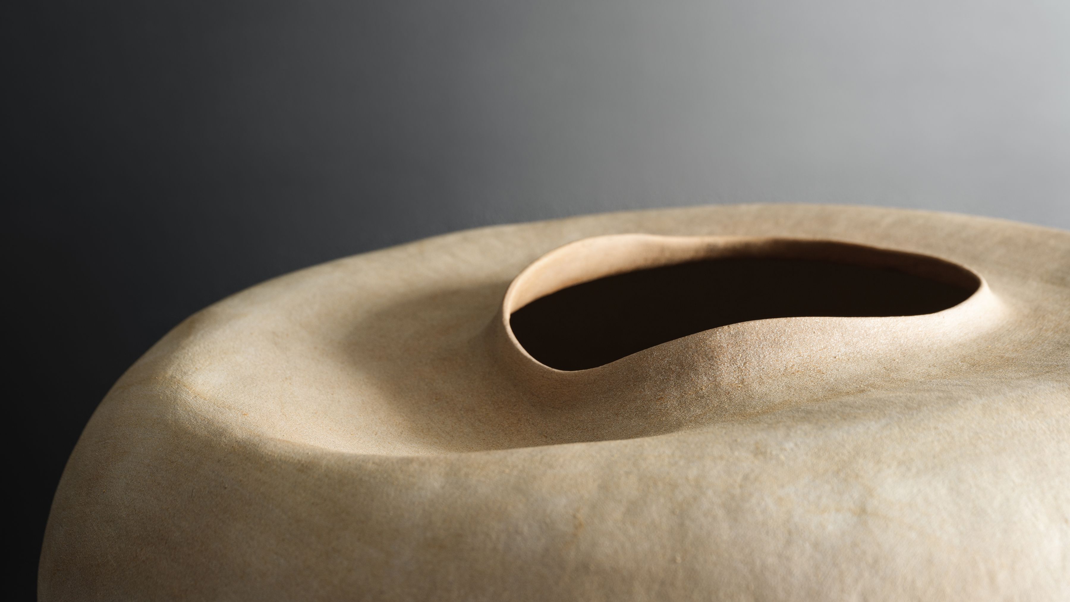 Emelie Abrahamsson Stoneware Ceramic at Ateliers Courbet