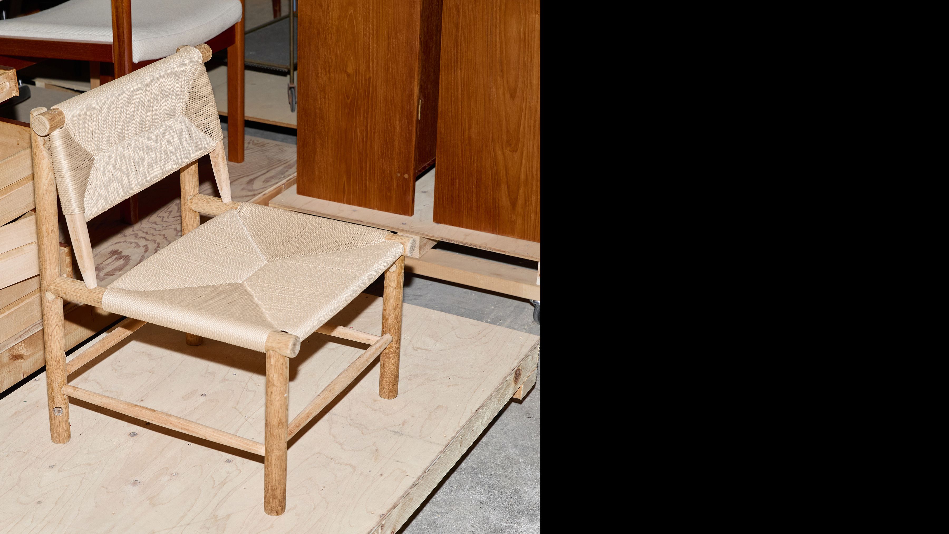 AtMa Ateliers Courbet Japanese Refurbished Wood Chair J39.5 Low