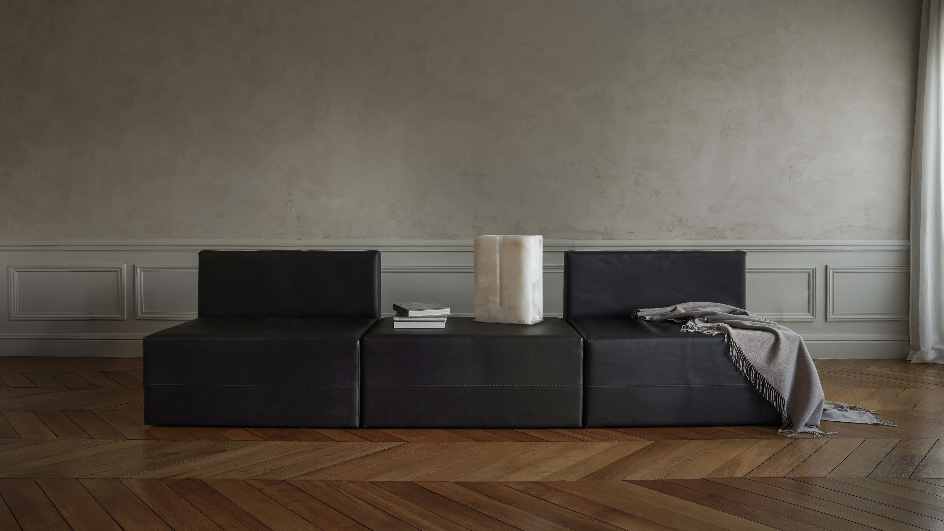 Ateliers Courbet presents Philippe Peres Editions and its collection of DOMO Chairs designed by Martin Szekely