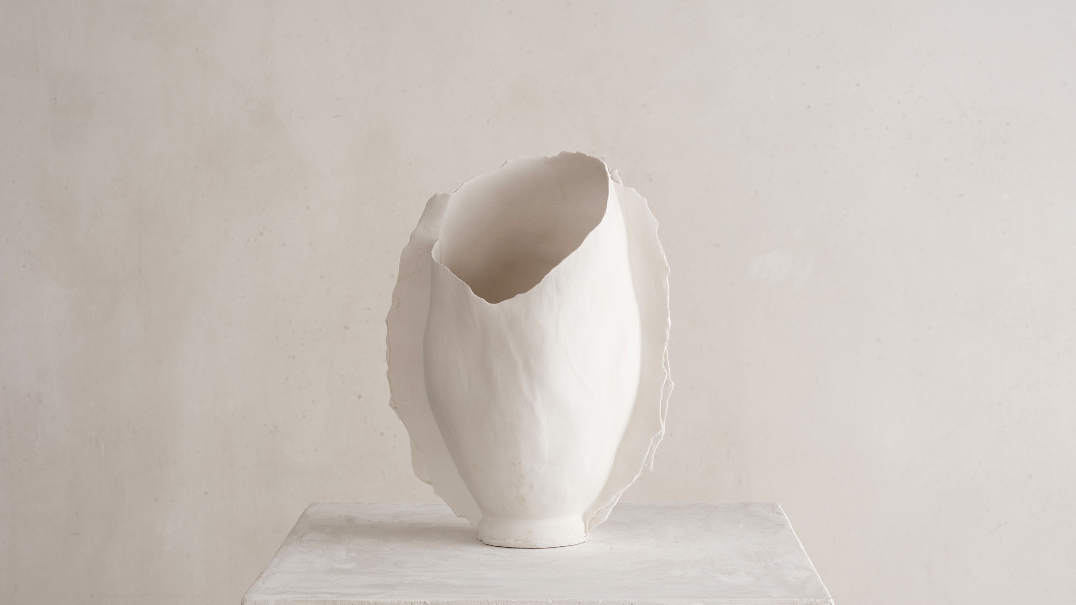 Ateliers Courbet presents Iris Nesher Ceramic
