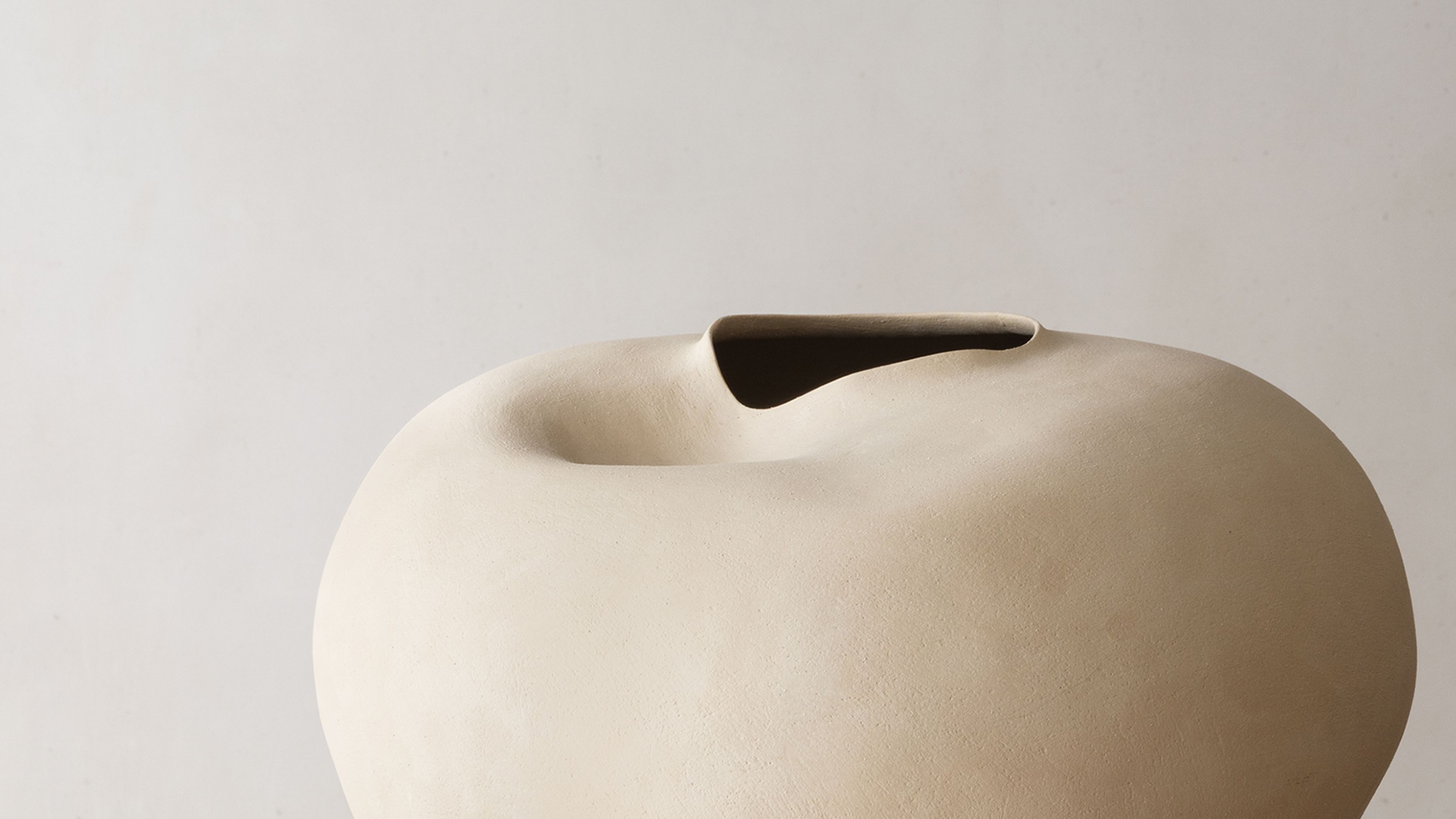 Emelie Abrahamsson Stoneware Ceramic at Ateliers Courbet