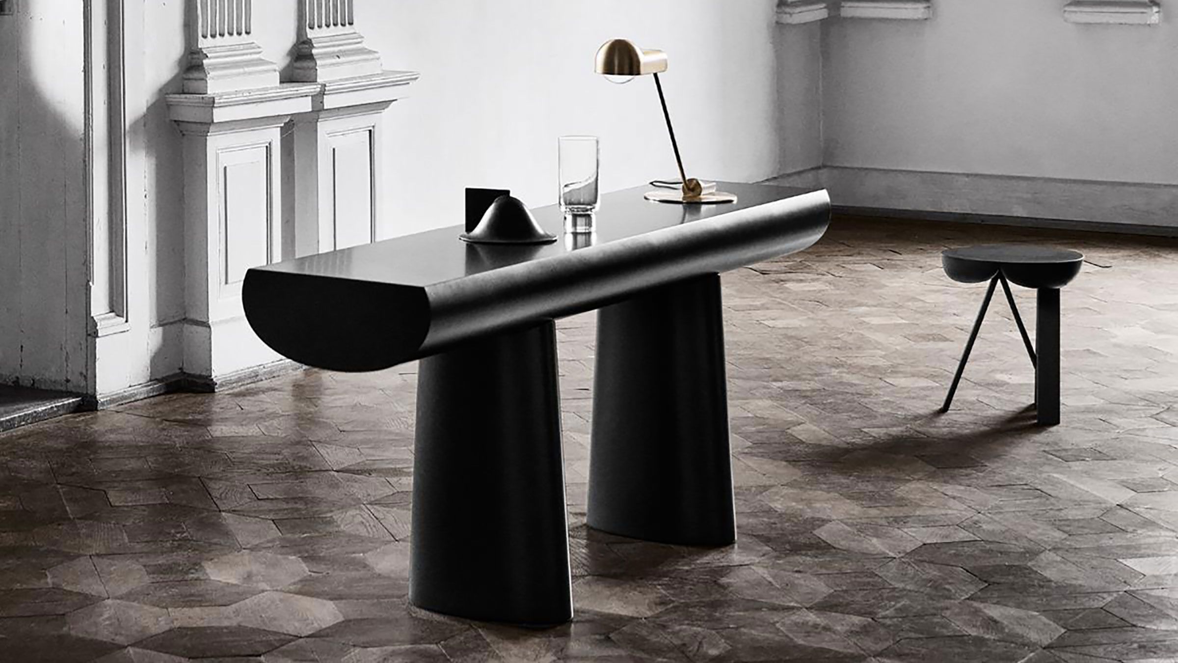 CONSOLE TABLE – Les Atelier Courbet