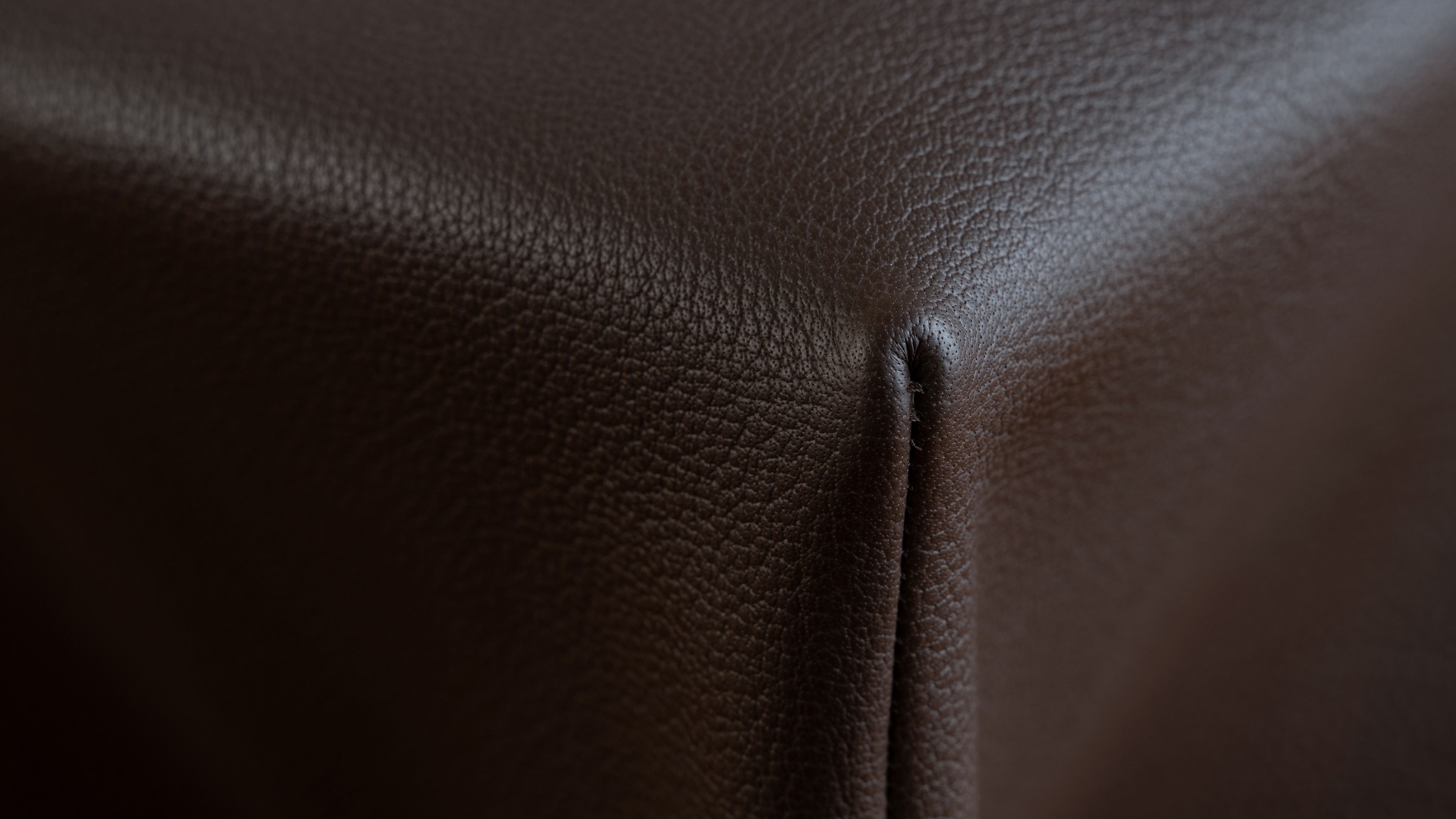 Ateliers Courbet presents Philippe Peres Editions and its collection of Cornette Chair designed by Martin Szekely