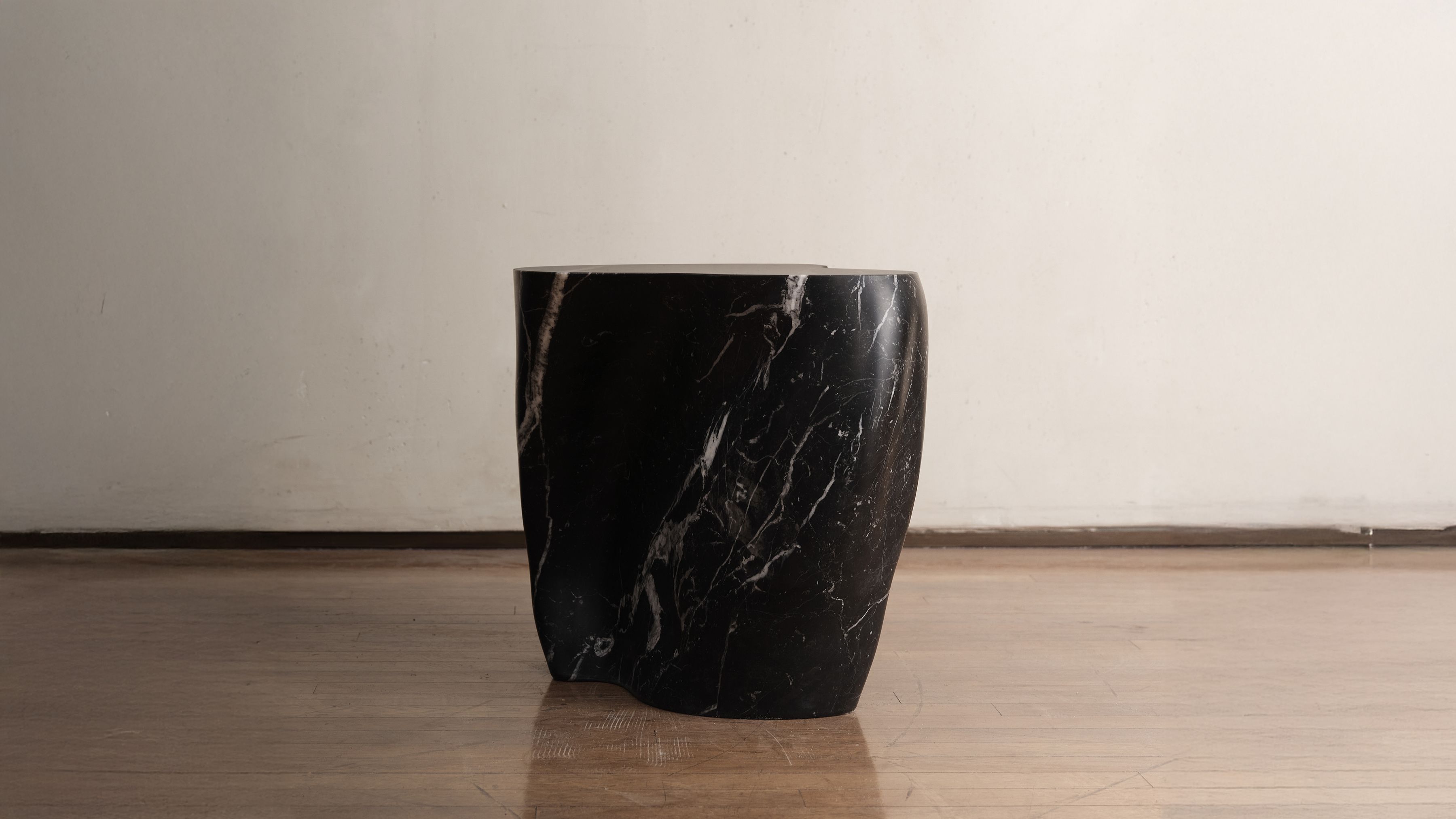 Jonathan Hansen Ateliers Courbet Biomorphic Biomorphic Accent Table Black Marble