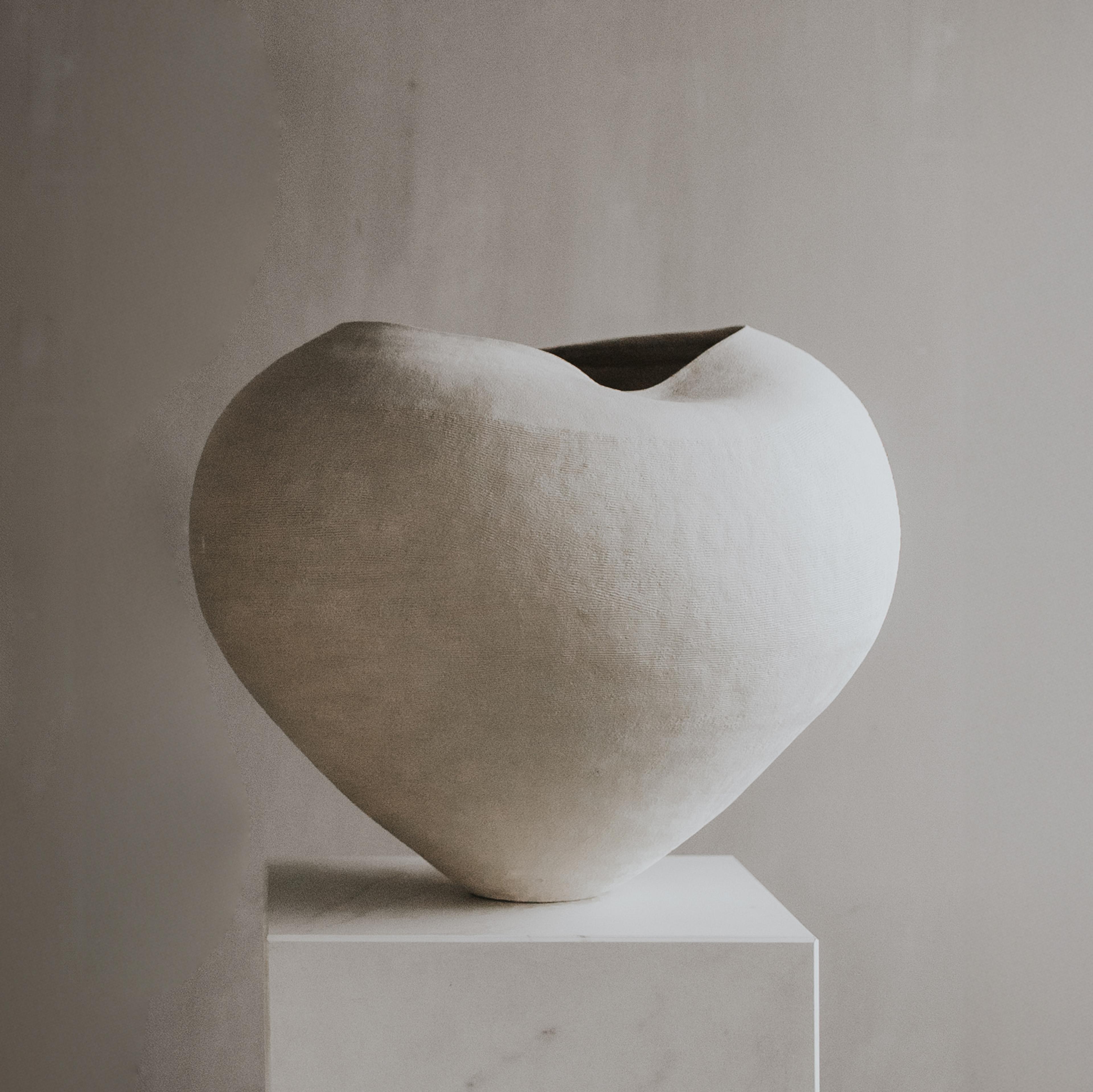 EMELIE ABRAHAMSSON ATELIERS COURBET — CERAMICS