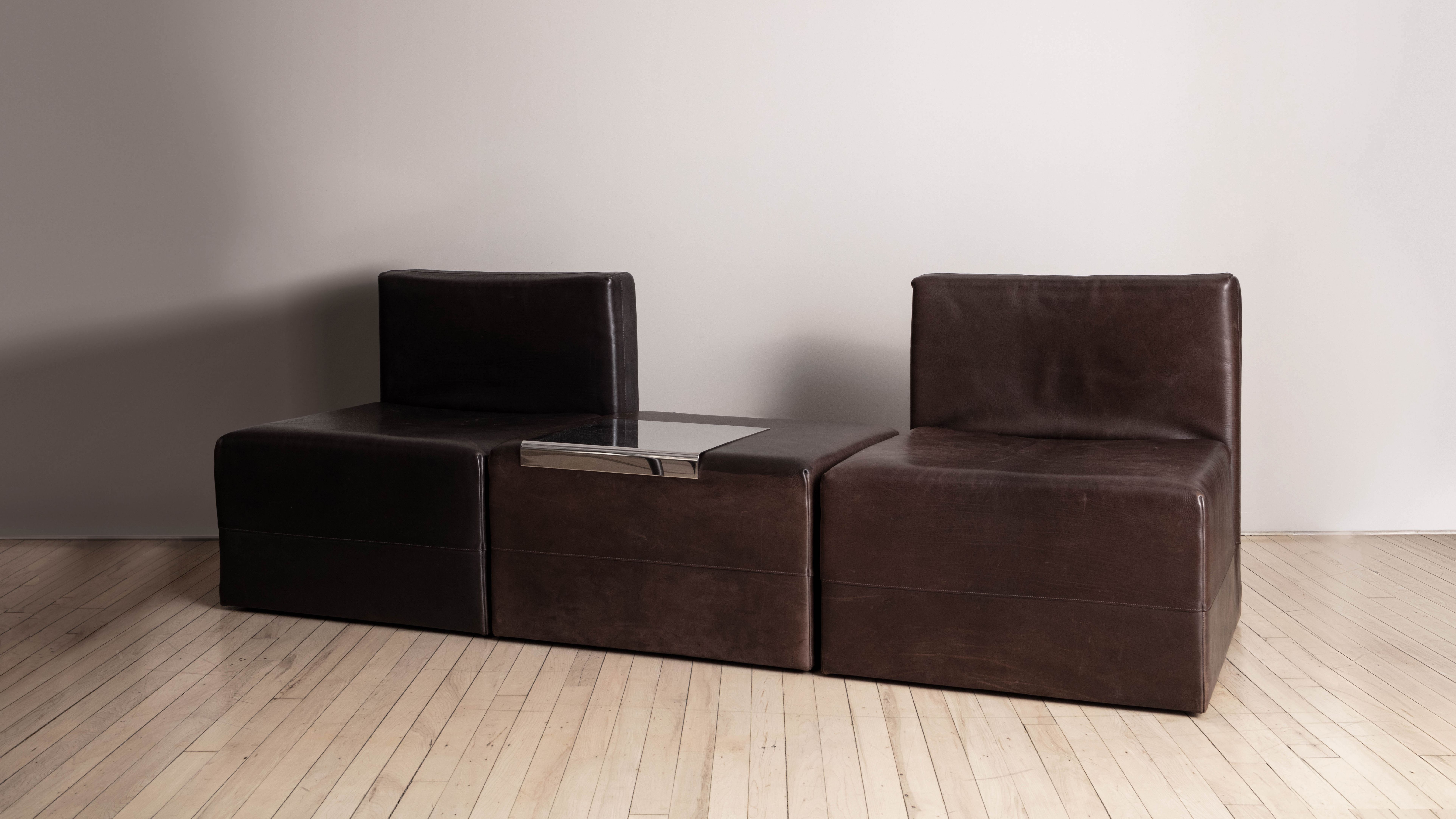 Ateliers Courbet presents Philippe Peres Editions and its collection of DOMO Chairs designed by Martin Szekely
