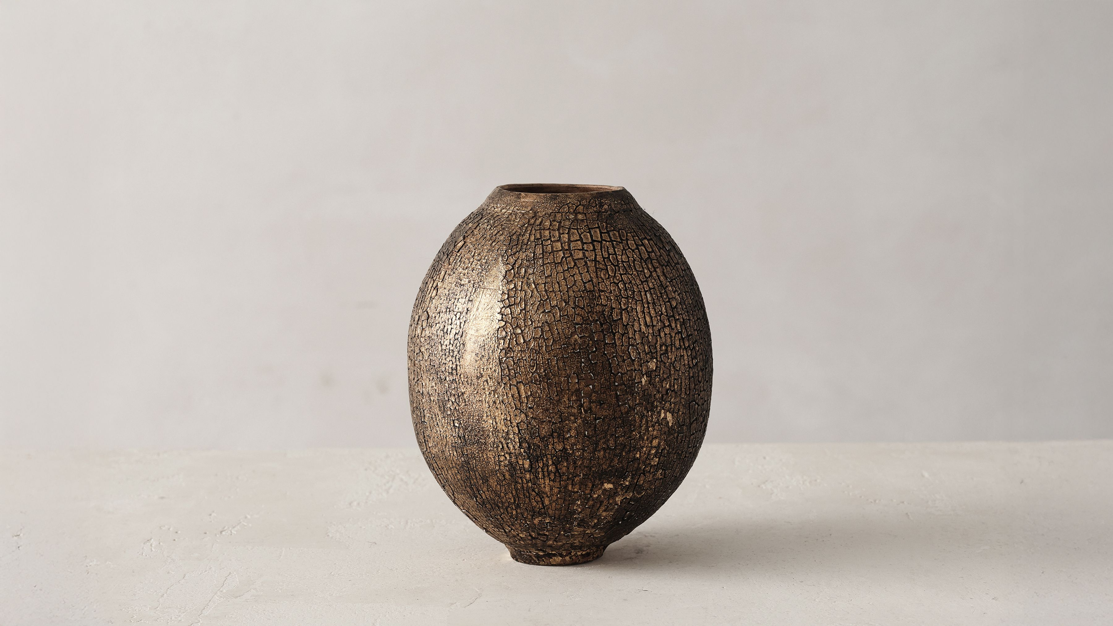 Karen Swami Ateliers Courbet Ceramics Gold 23