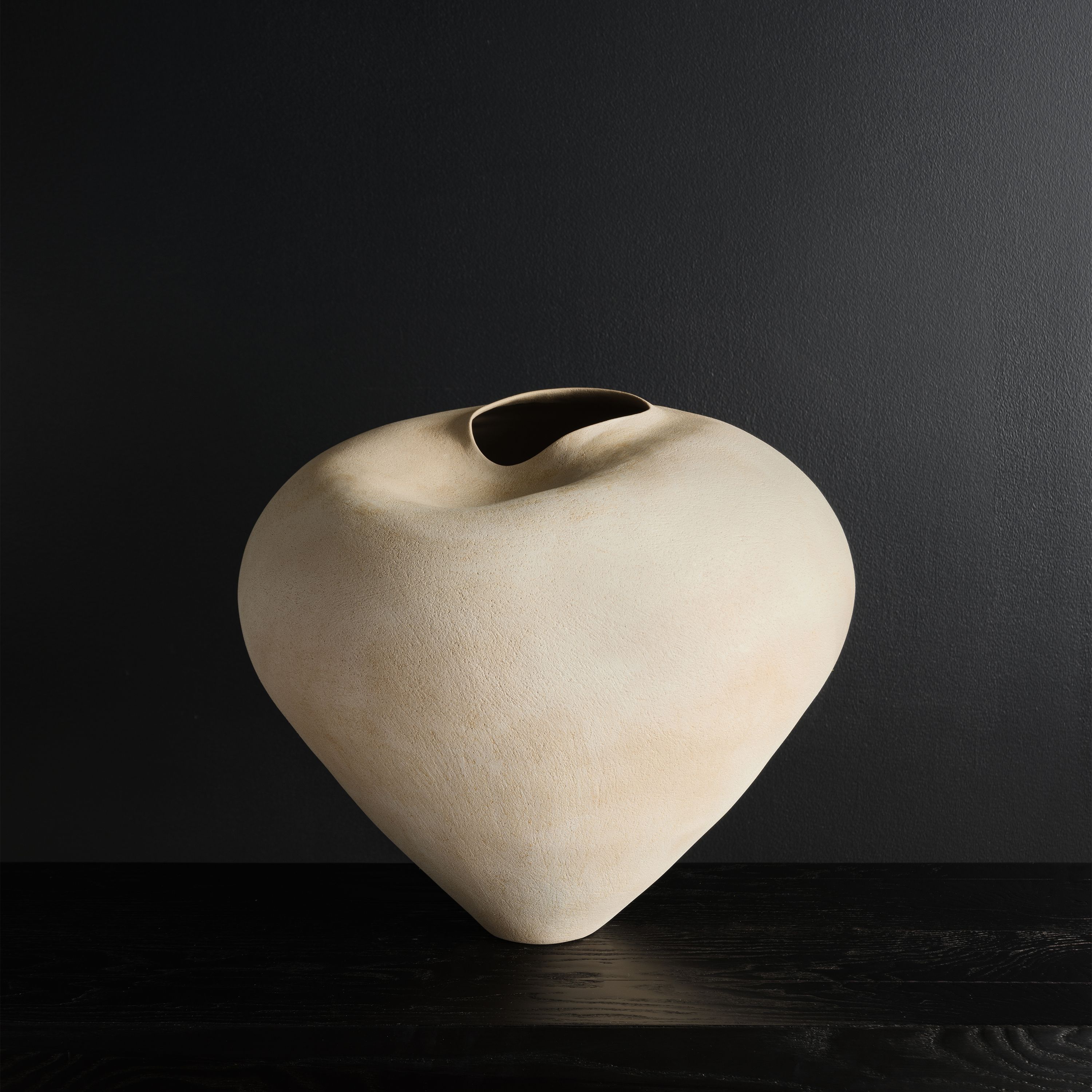 Emelie Abrahamsson Stoneware Ceramic at Ateliers Courbet