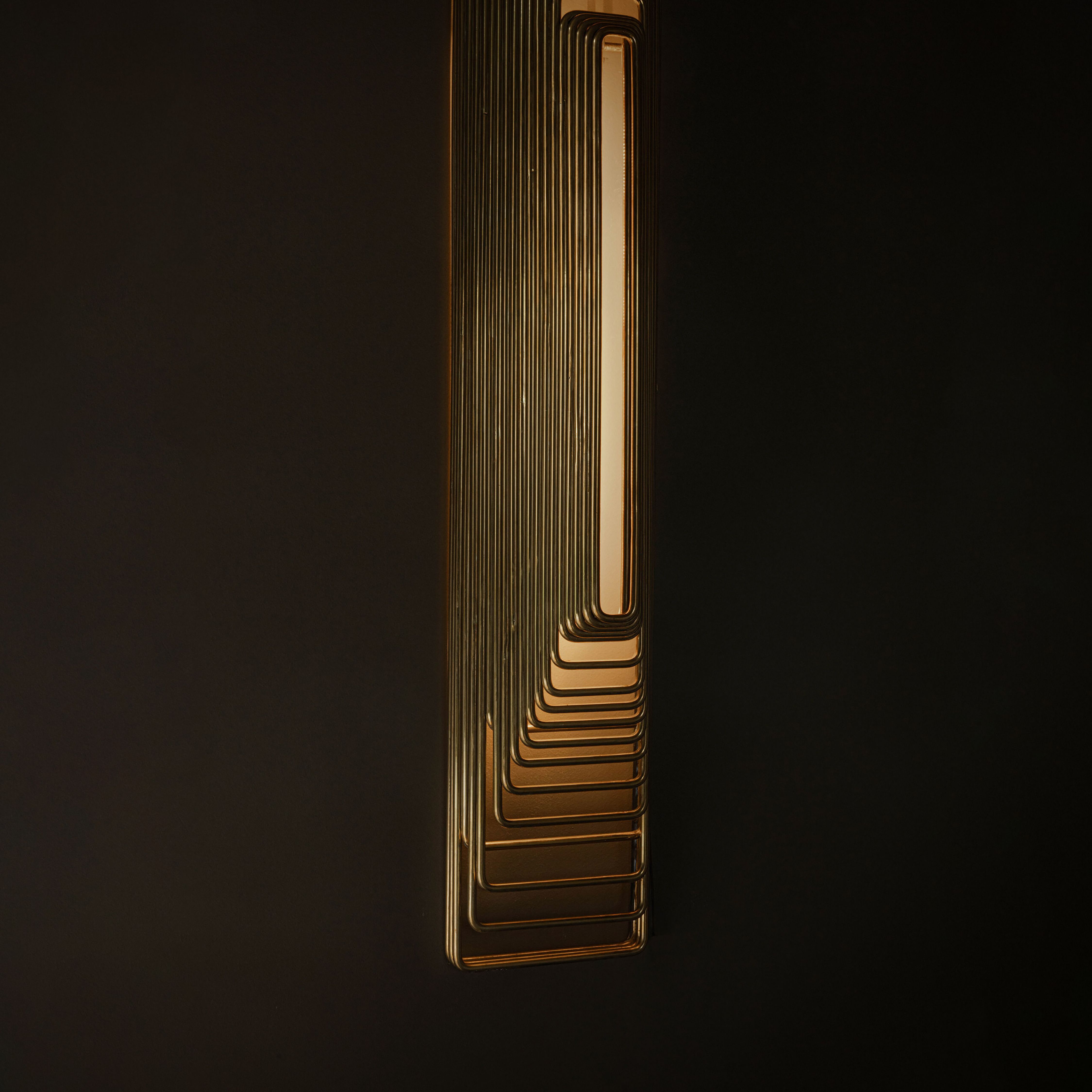 Hector Esrawe Ateliers Courbet Frecuencia Sconce