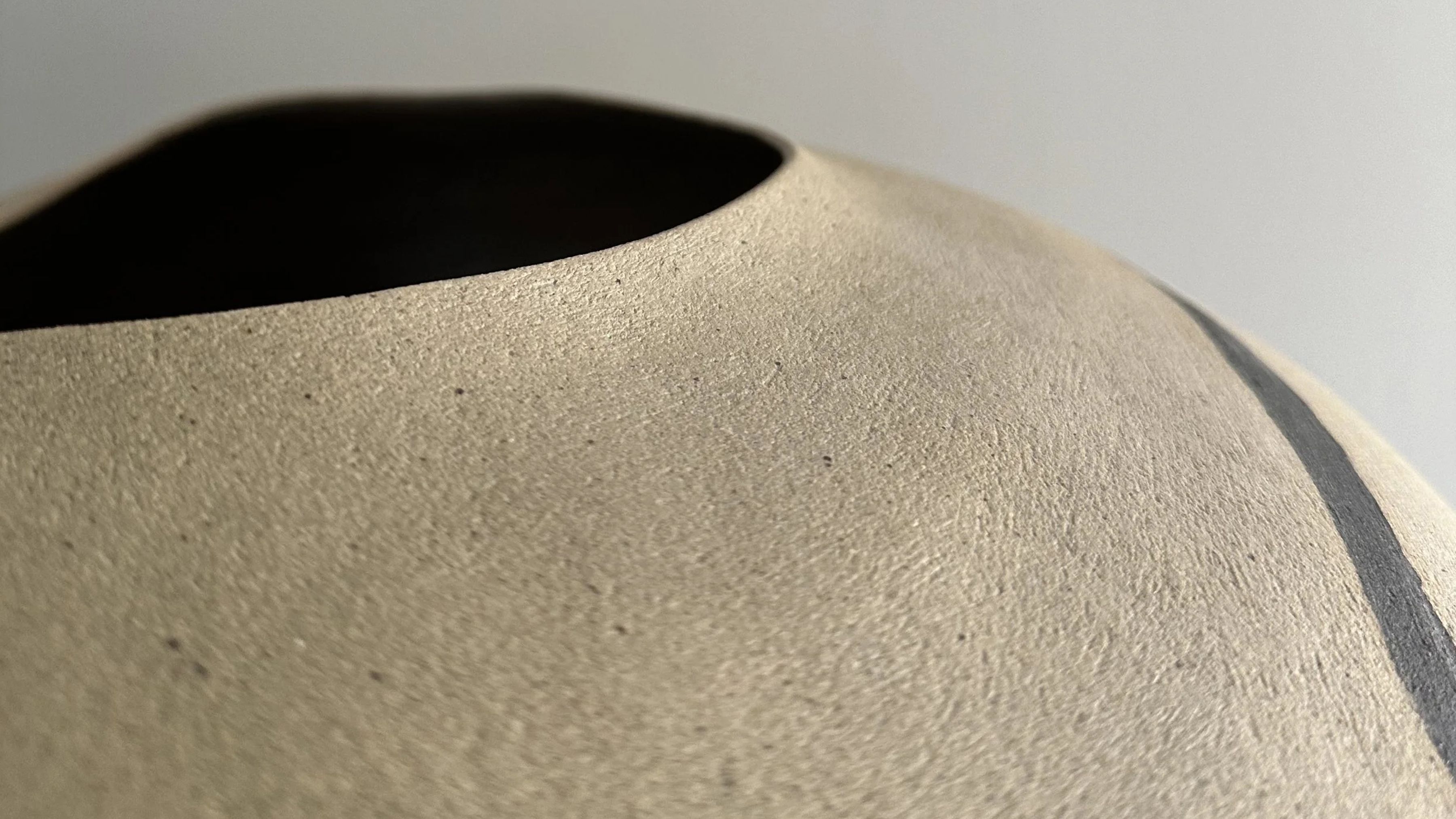 Emelie Abrahamsson Stoneware Ceramic at Ateliers Courbet