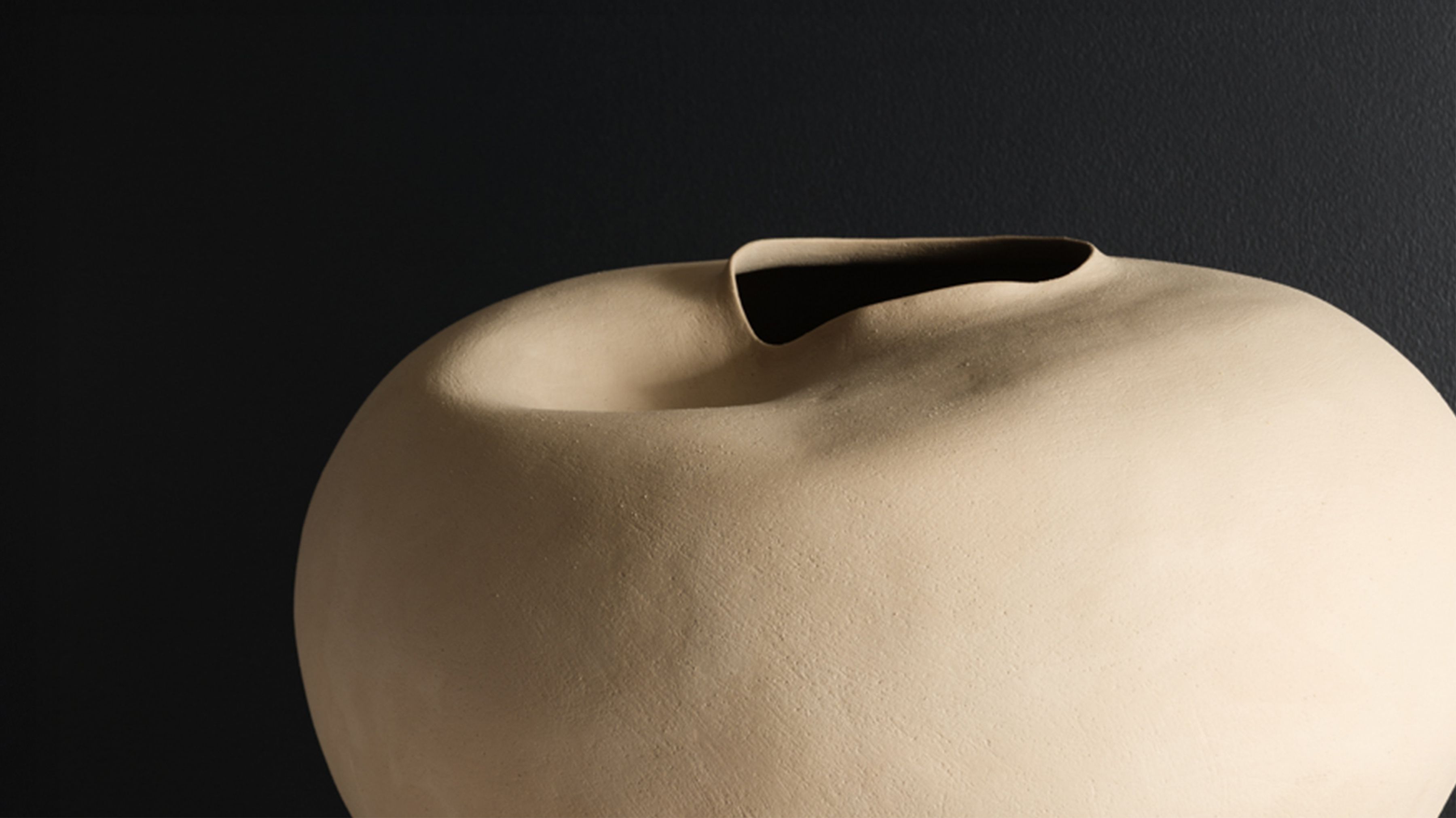 Emelie Abrahamsson Stoneware Ceramic at Ateliers Courbet