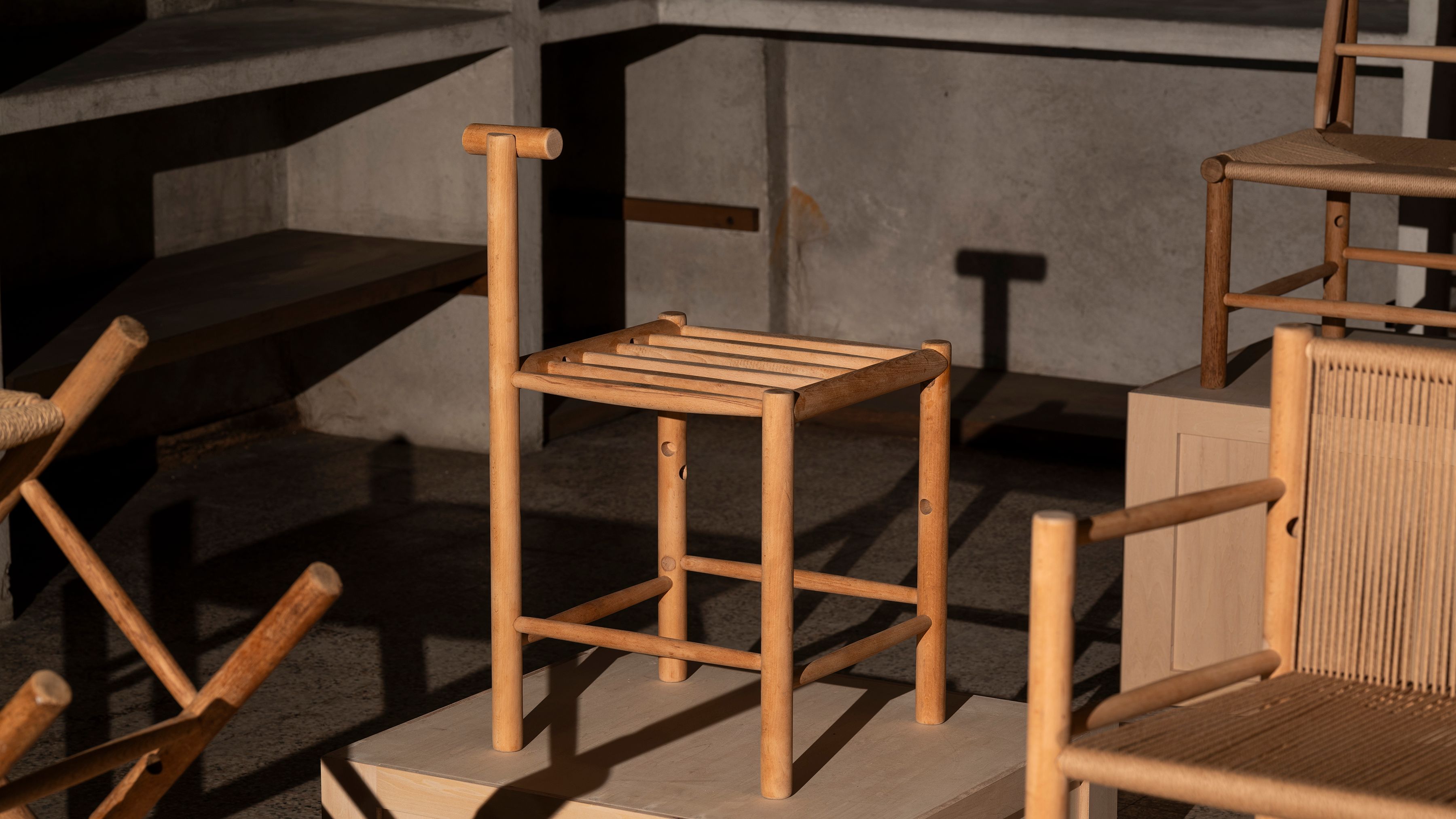 AtMa Ateliers Courbet Japanese Refurbished Wood Chair J39.5 Handle