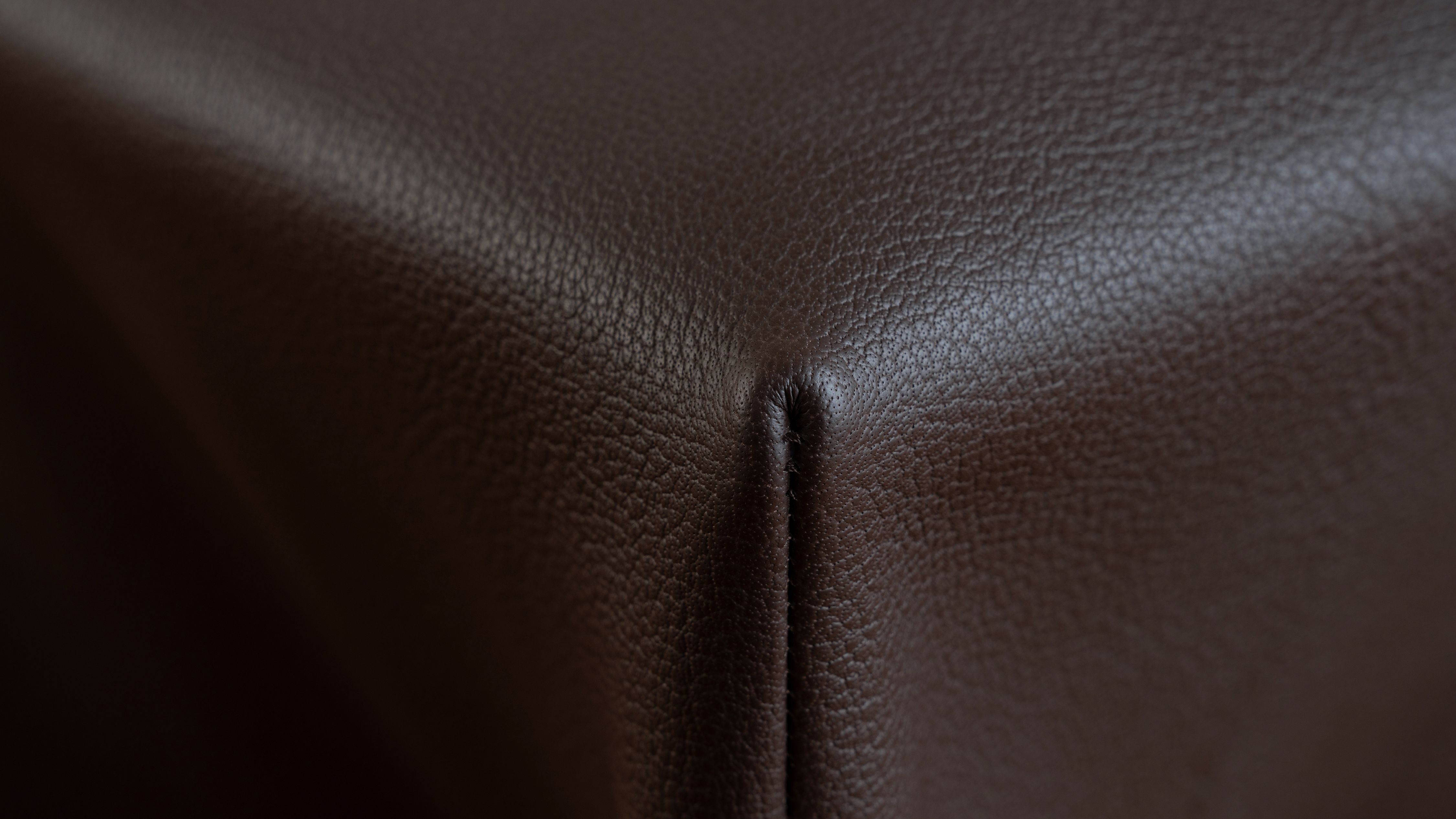 Ateliers Courbet presents Philippe Peres Editions and its collection of Cornette Chair designed by Martin Szekely