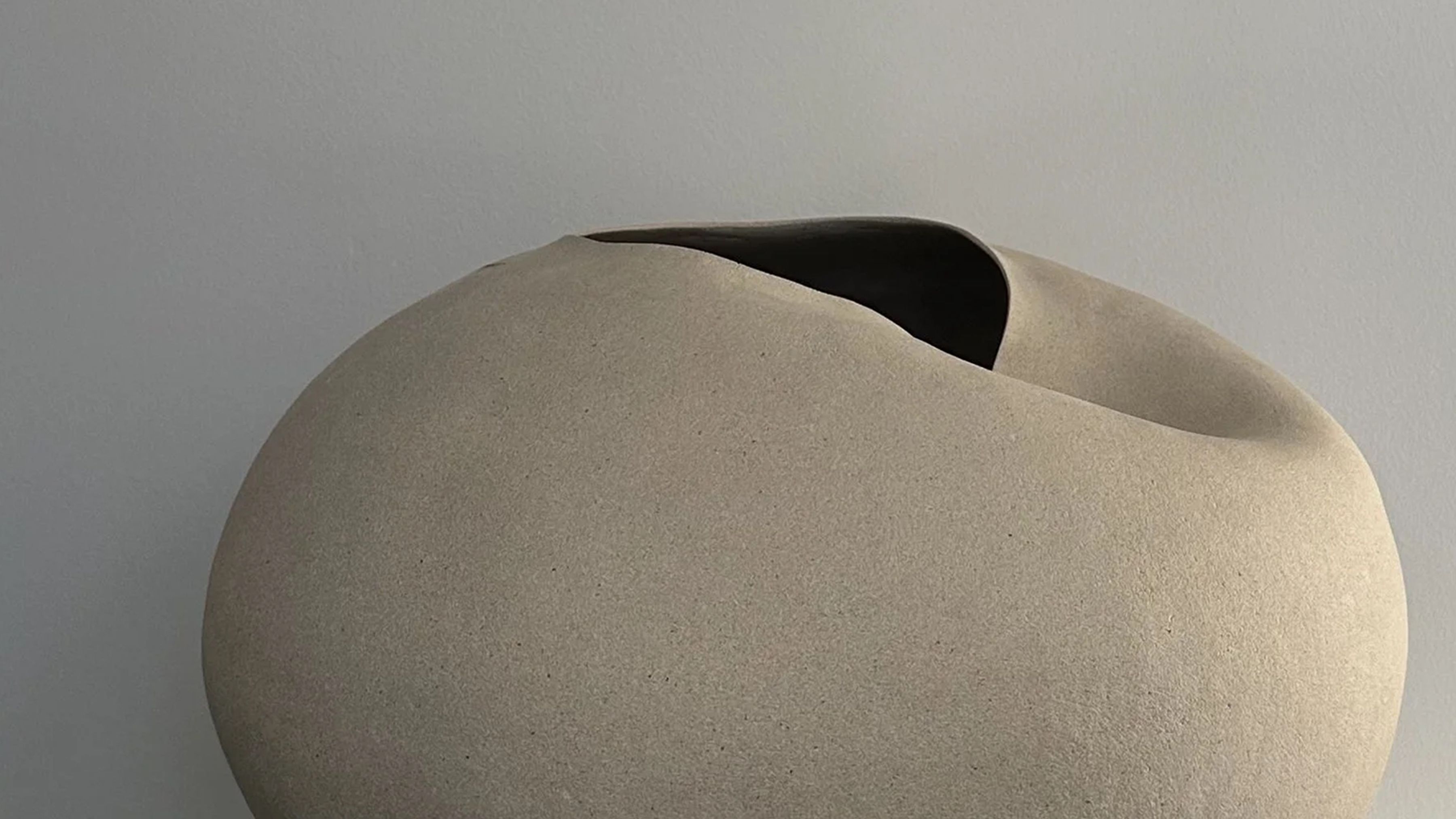 Emelie Abrahamsson Stoneware Ceramic at Ateliers Courbet