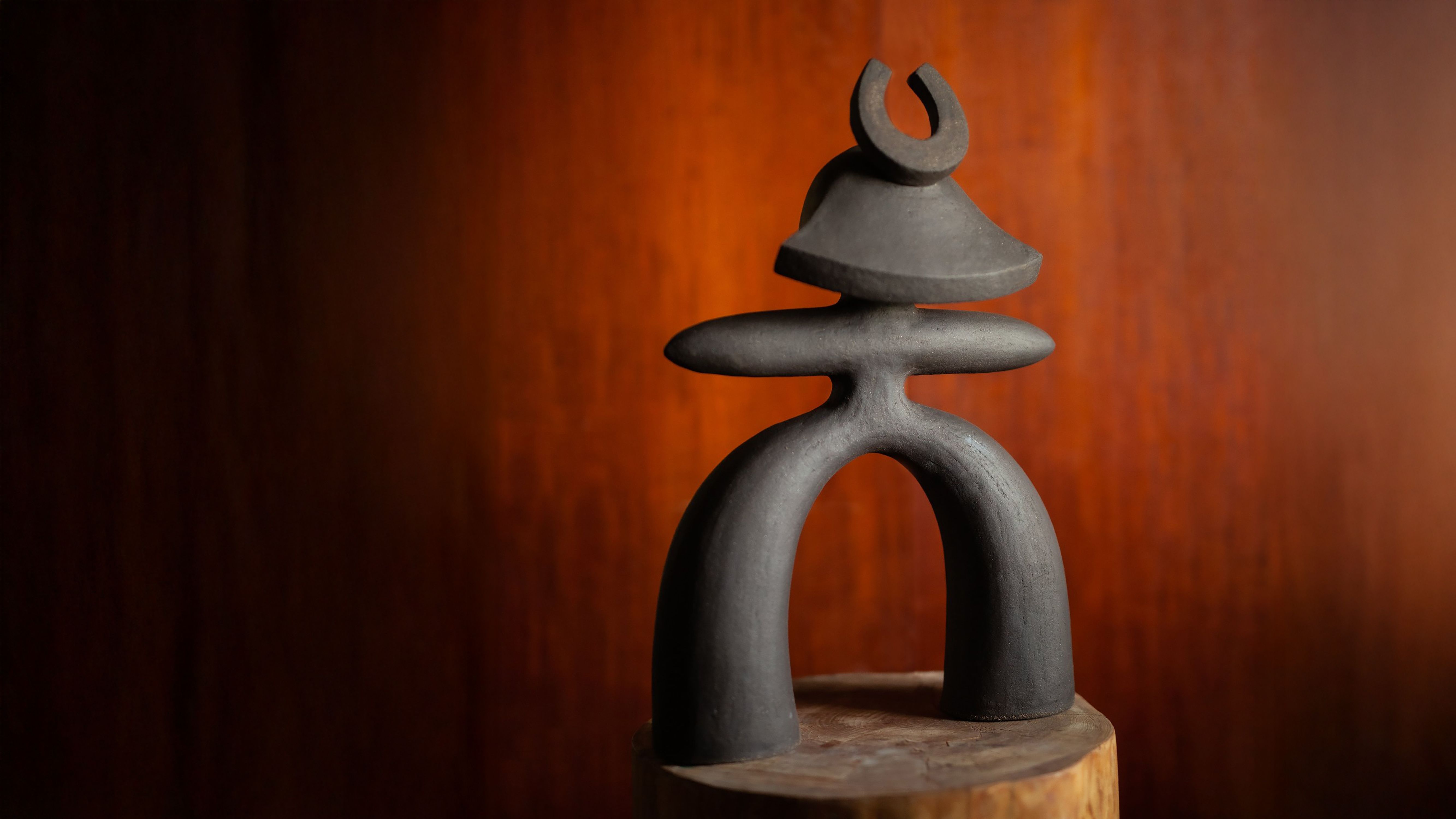 Noe Kuremoto Ceramics at Ateliers Courbet Gallery -- Haniwa Warrior 120