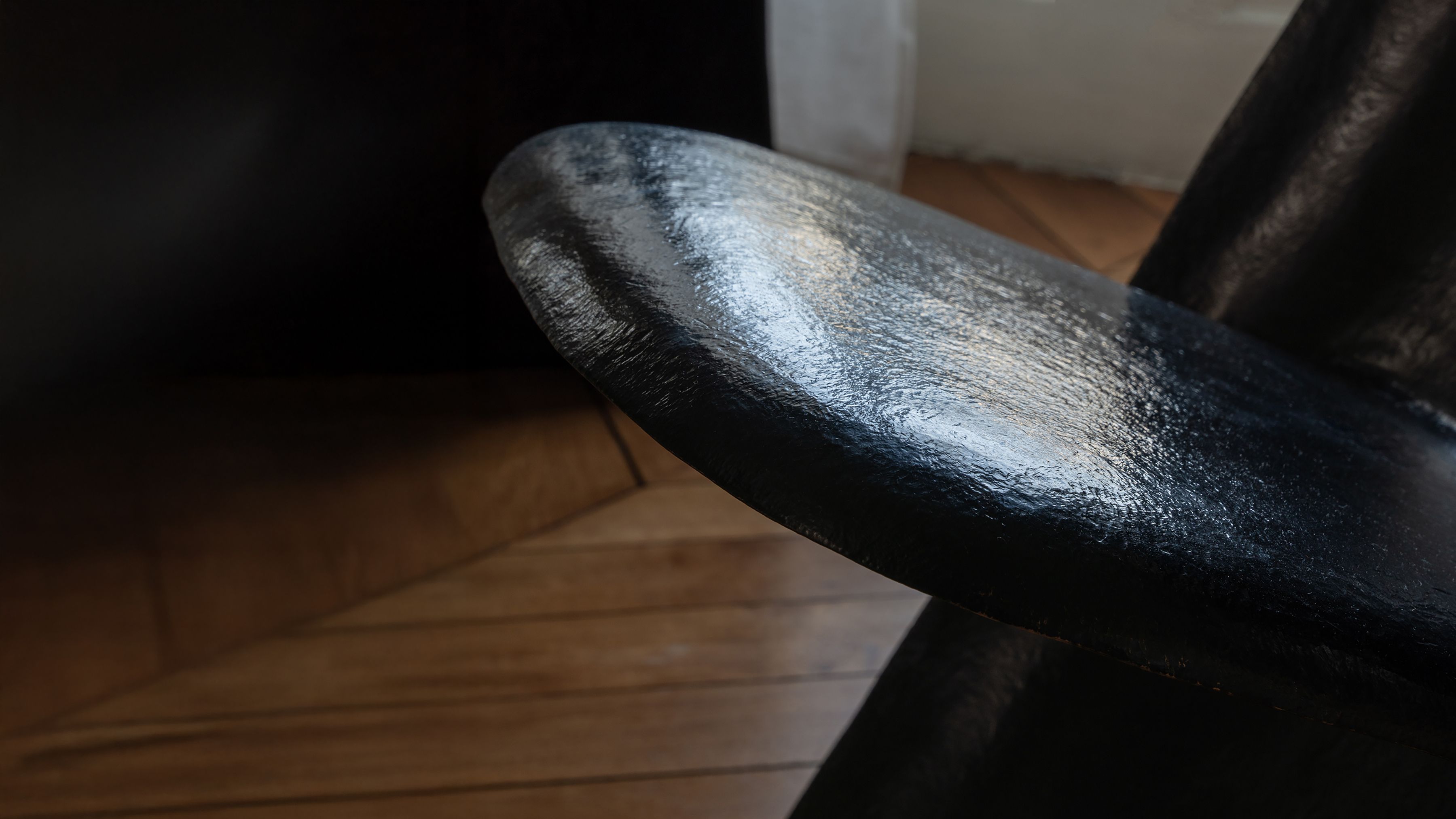 Maison Integre Ateliers Courbet Palabre Black Chaise