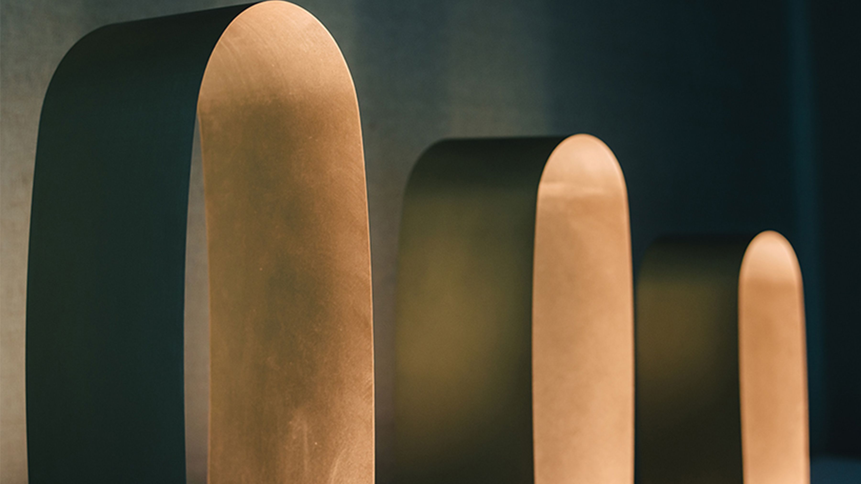 Hector Esrawe presents the Parabola Light II with Ateliers Courbet