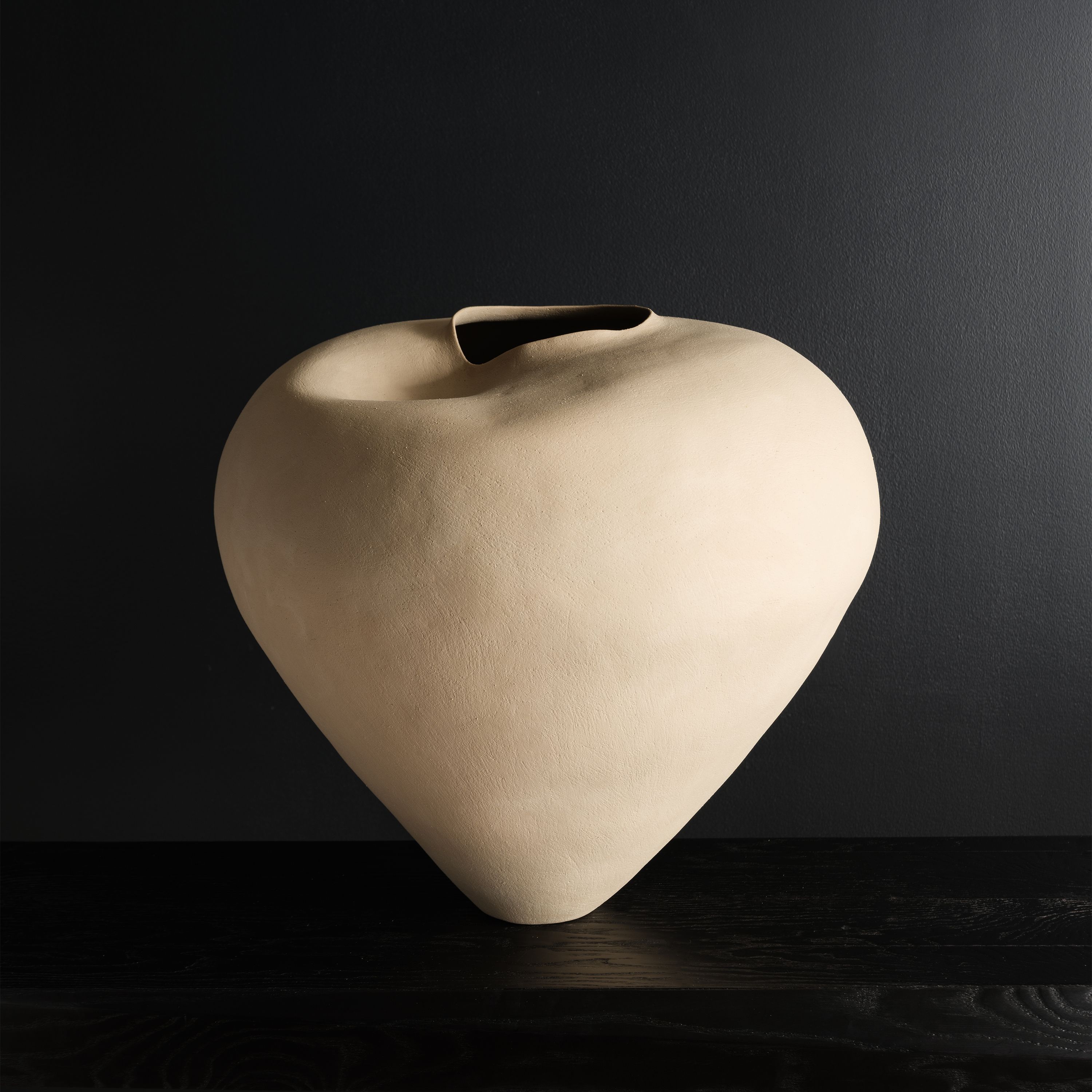 Emelie Abrahamsson Stoneware Ceramic at Ateliers Courbet