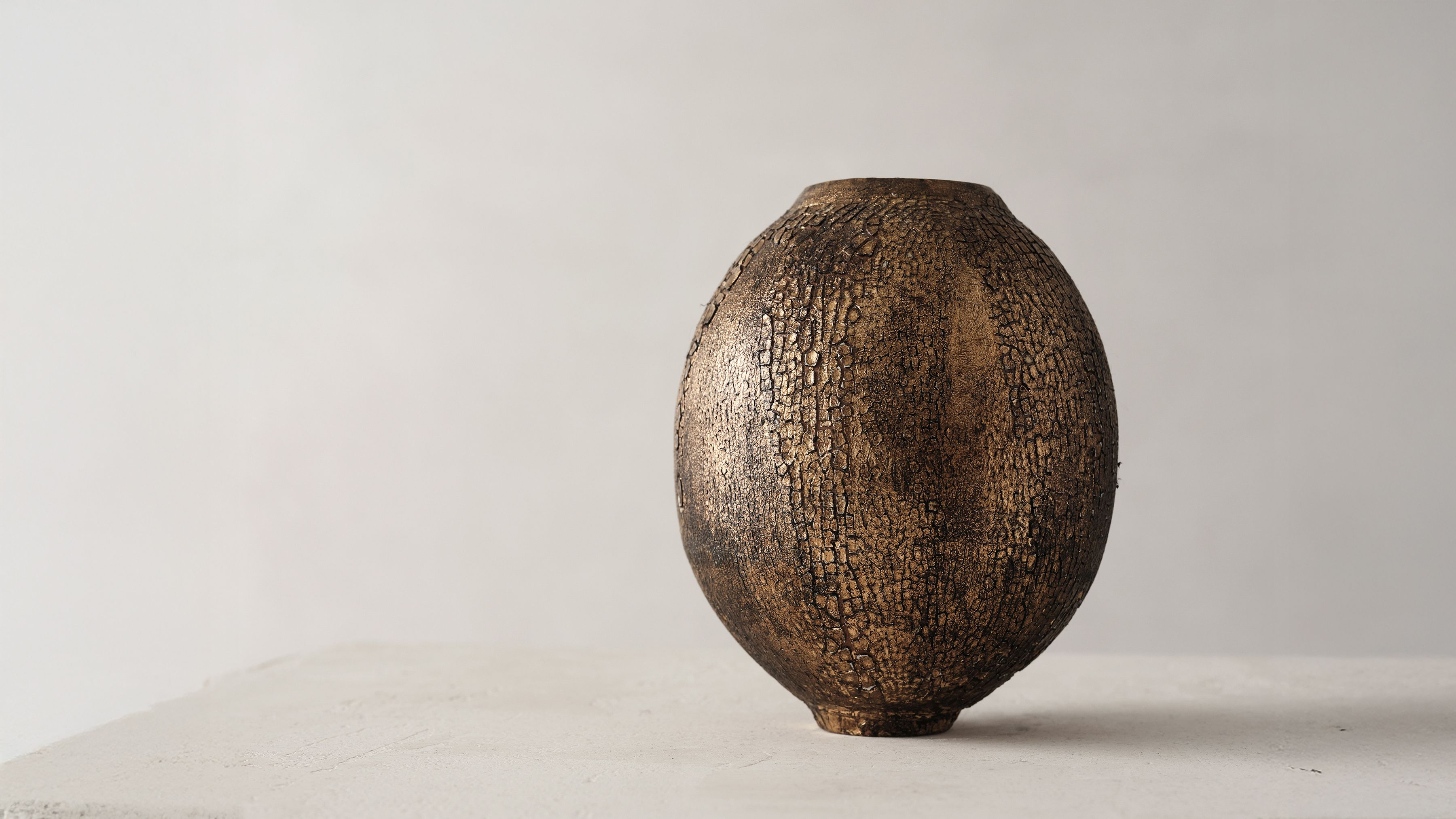 Karen Swami Ateliers Courbet Ceramics Gold 23