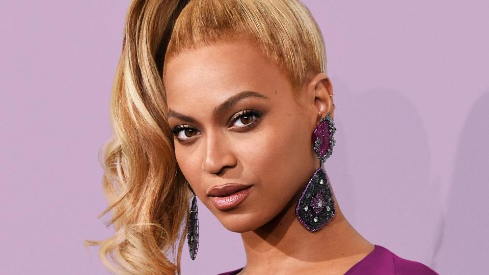 Beyoncé at 40! Fillers and Botox, what's she done to her face? | Glowday
