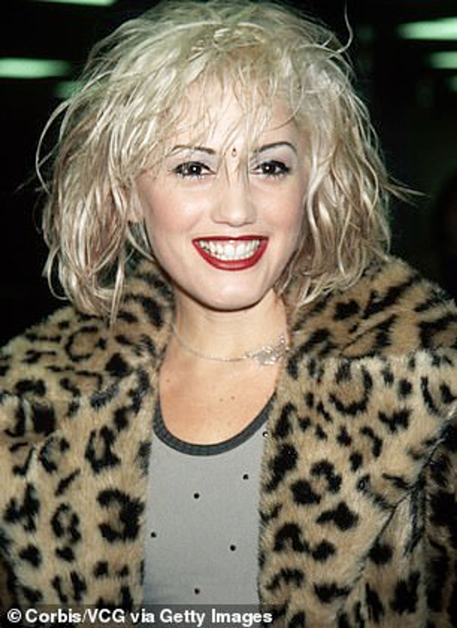 Gwen Stefani Age 52 How Is She Still Looking So Great Glowday