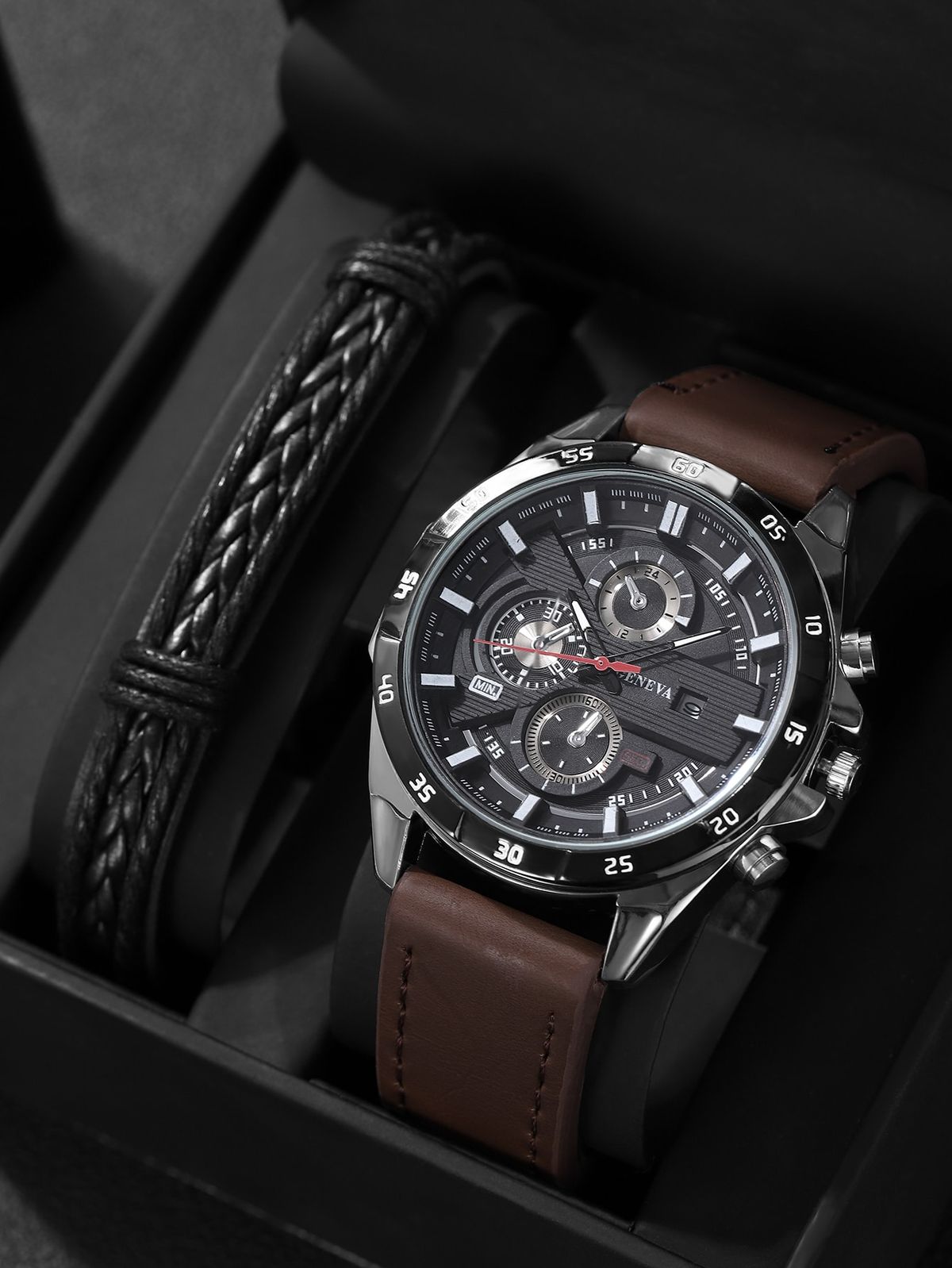 Luxury Metallic Wristwatch