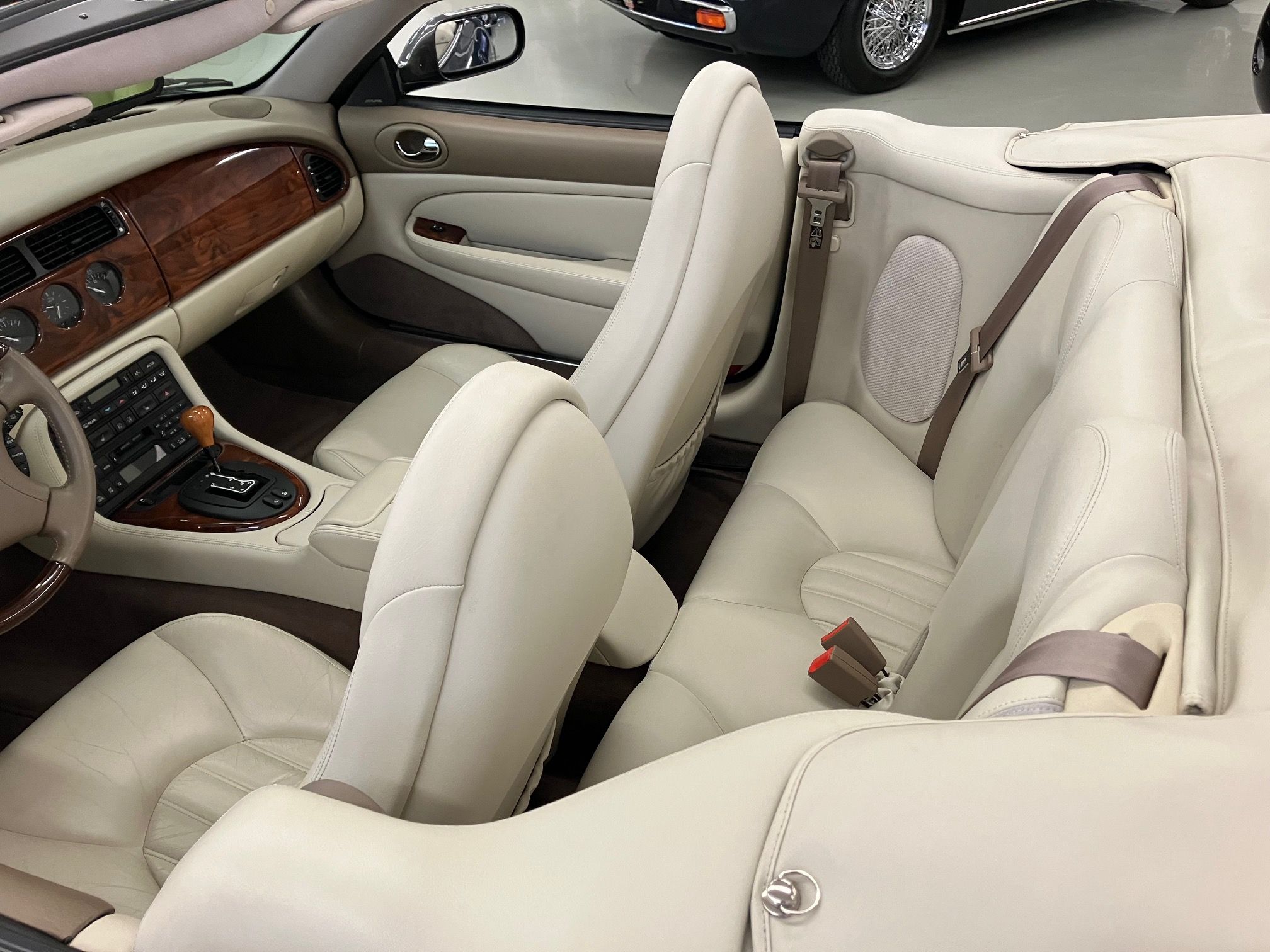 2000 Jaguar XK Series XK8 Convertible - Photo 12