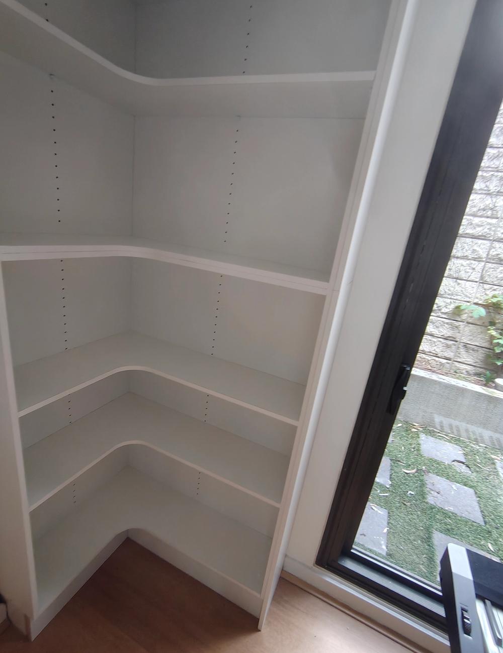 Cabinets & Wardrobes