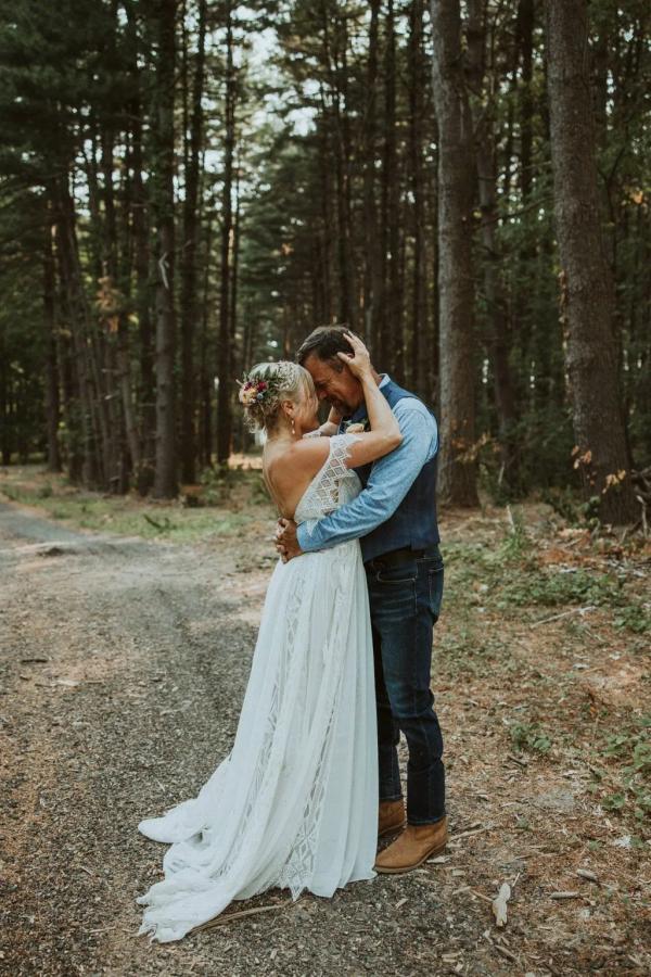 Ben and Rachel wedding flowers by Garden of Grace, photo 27