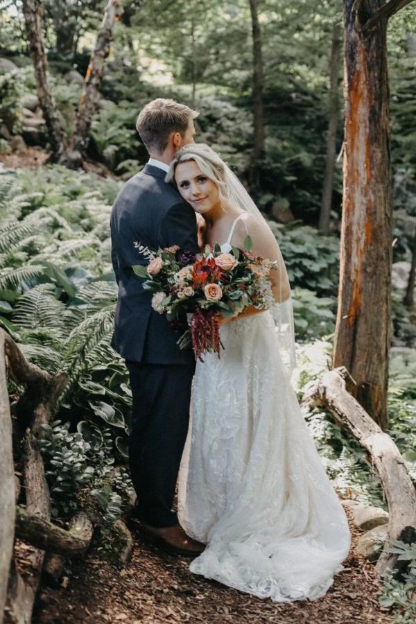 Andrew and Lexi wedding photography — Garden of Grace floral portfolio