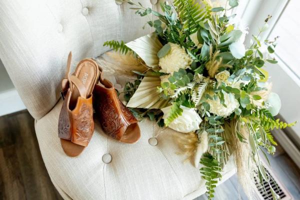 Nathaniel & Bailee wedding photography — Garden of Grace floral portfolio