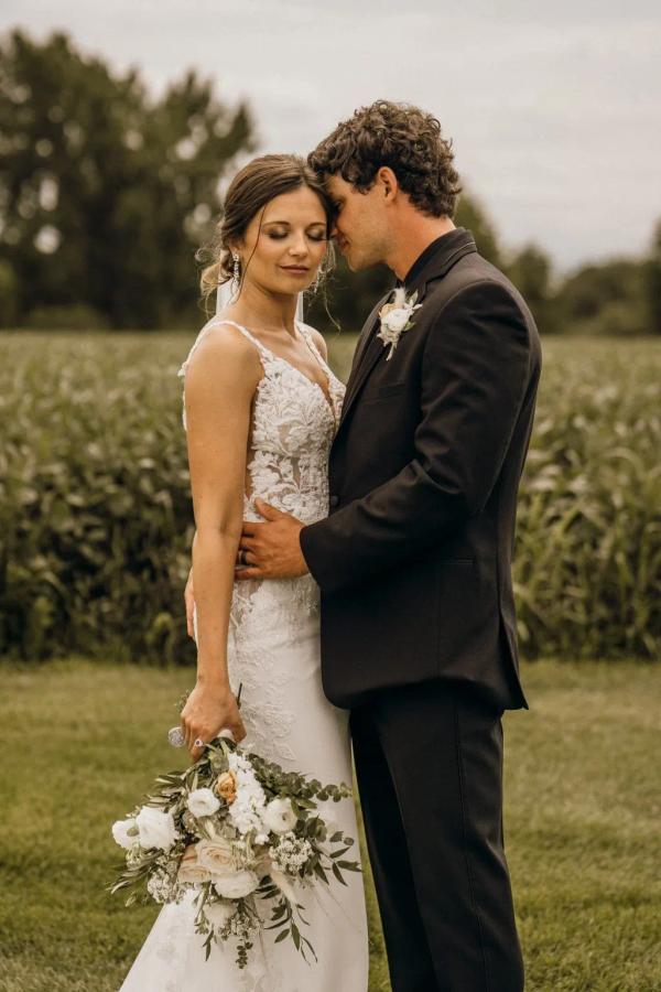 Drew and Amber wedding photography — Garden of Grace floral portfolio