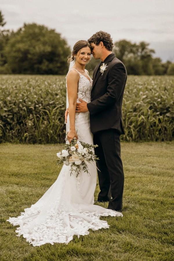 Drew and Amber wedding photography — Garden of Grace floral portfolio