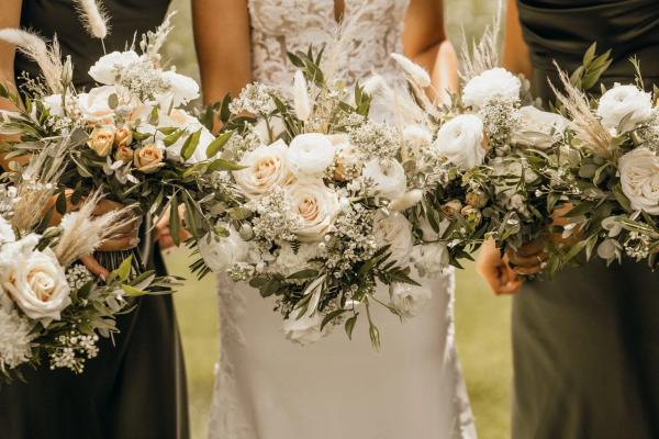 Drew and Amber wedding photography — Garden of Grace floral portfolio