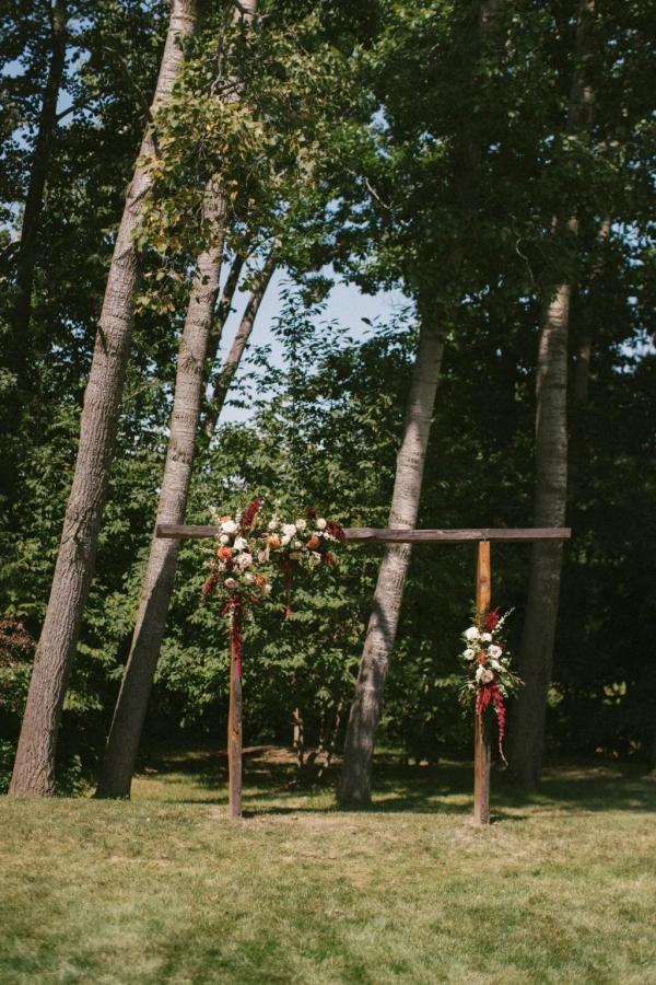 Lauren & Ryan wedding photography — Garden of Grace floral portfolio