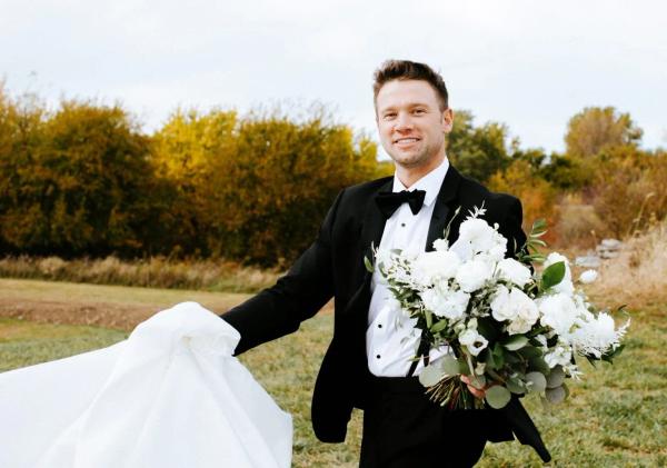 Kyle and Jaden wedding photography — Garden of Grace floral portfolio