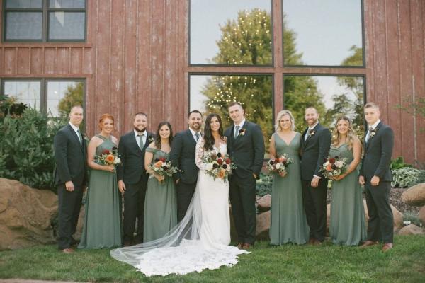 Lauren & Ryan wedding photography — Garden of Grace floral portfolio