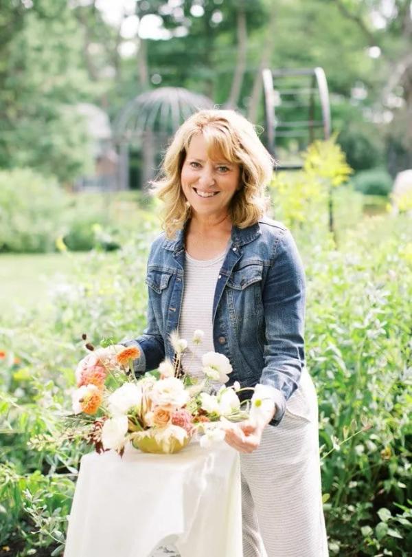 Florist In Bloom Workshop: Lake Geneva Wisconsin wedding flowers by Garden of Grace, photo 2