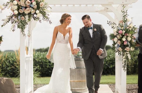 Isaac and Katrina wedding photography — Garden of Grace floral portfolio