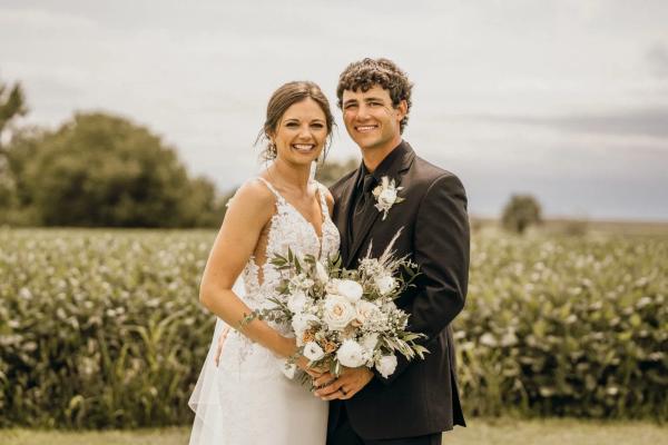 Drew and Amber — Garden of Grace wedding flowers