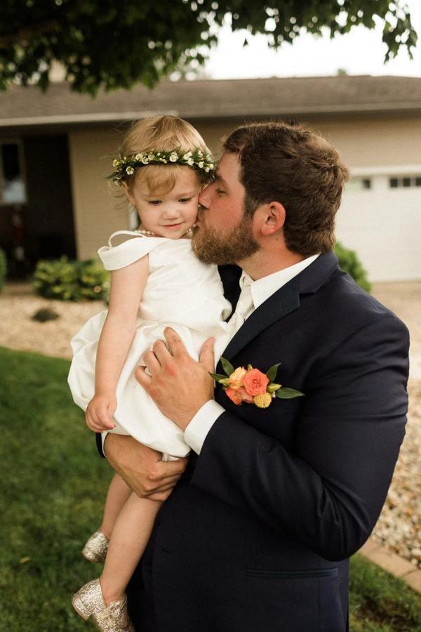 Ian and McKinna wedding photography — Garden of Grace floral portfolio