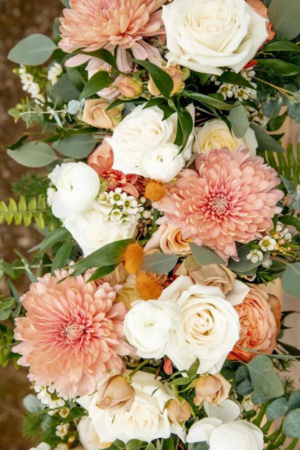 Hannah and Ben wedding photography — Garden of Grace floral portfolio